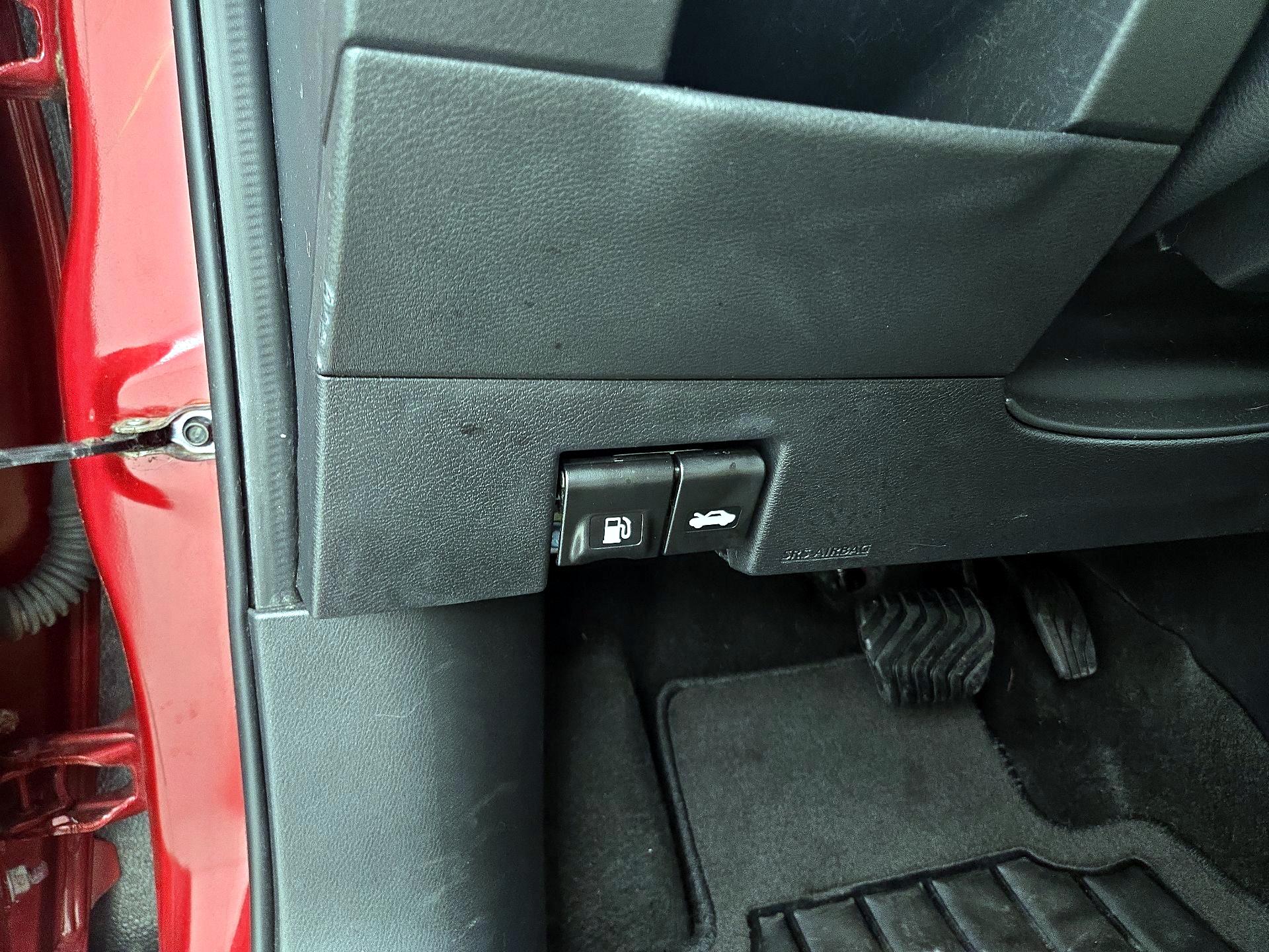 Thumbnail: 2020 Nissan Kicks - 13