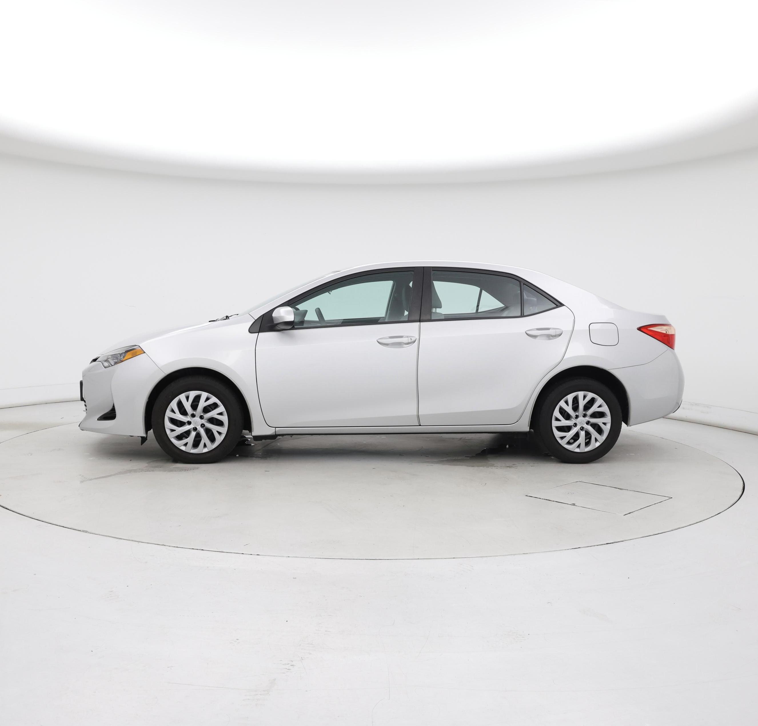 Thumbnail: 2019 Toyota Corolla - 3