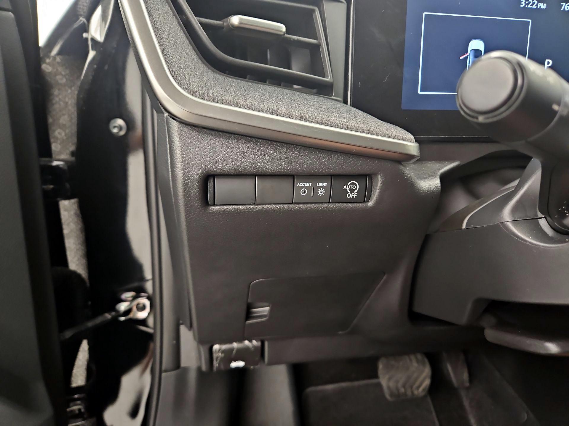 Thumbnail: 2025 Nissan Kicks - 13