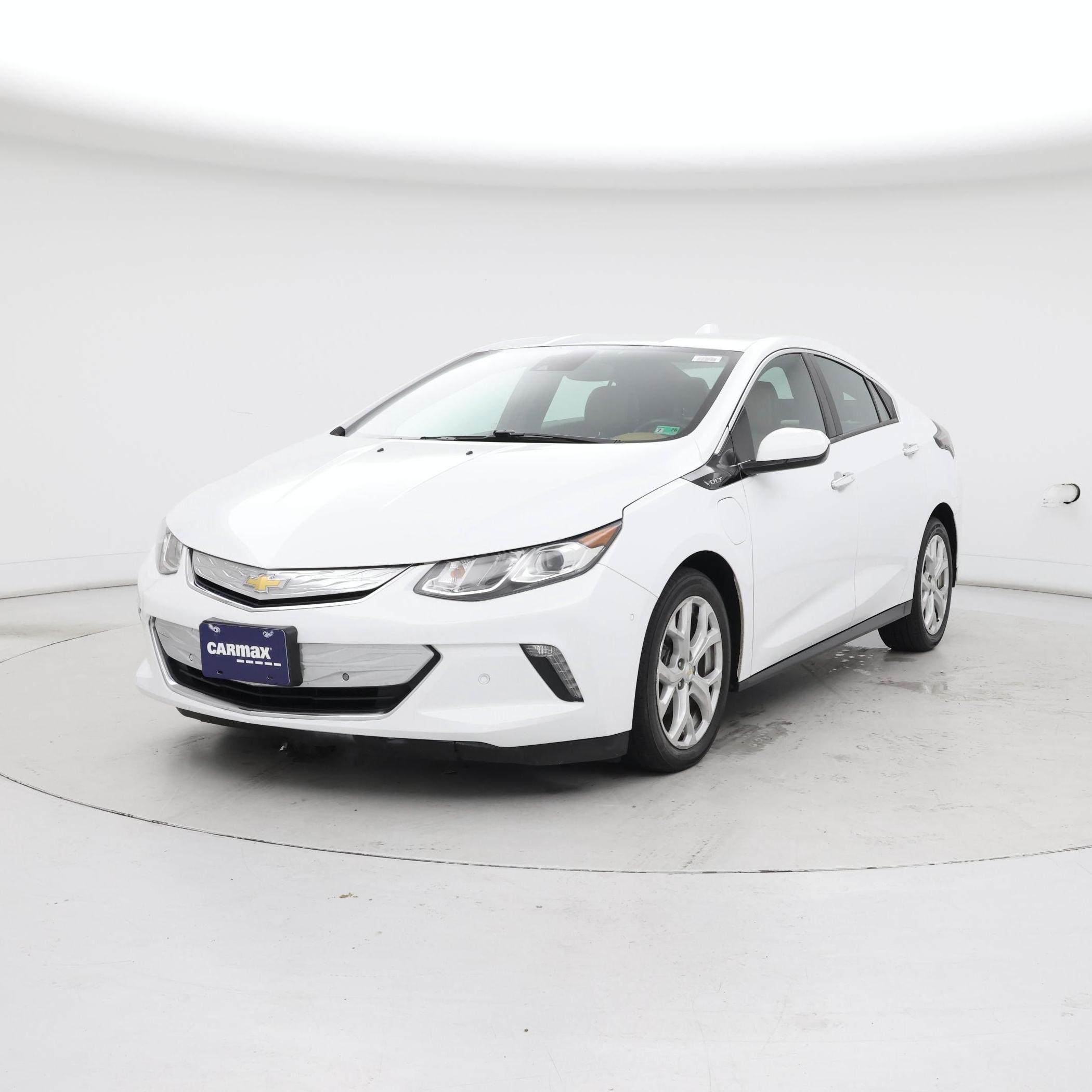 Thumbnail: 2018 Chevrolet Volt - 4