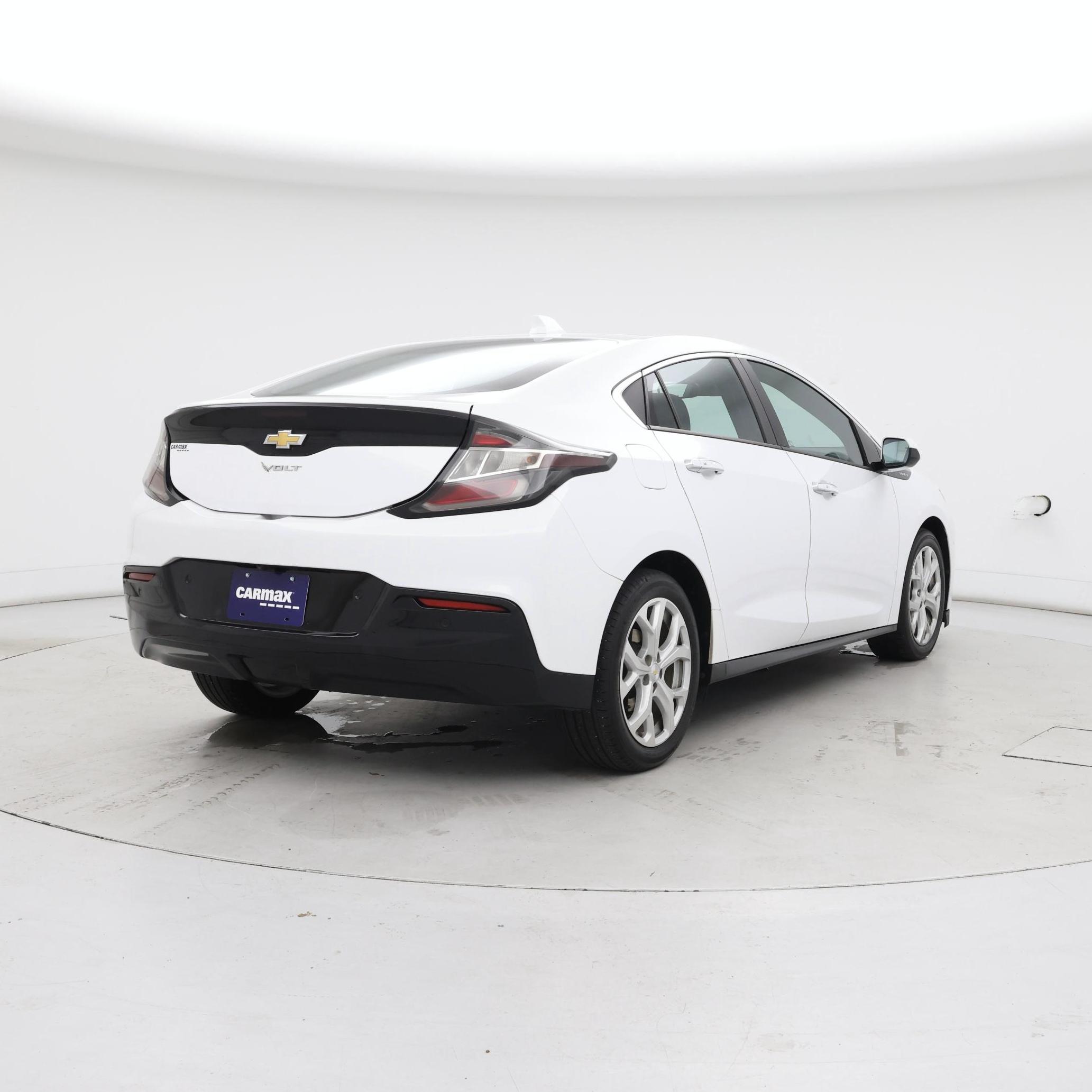 Thumbnail: 2018 Chevrolet Volt - 8