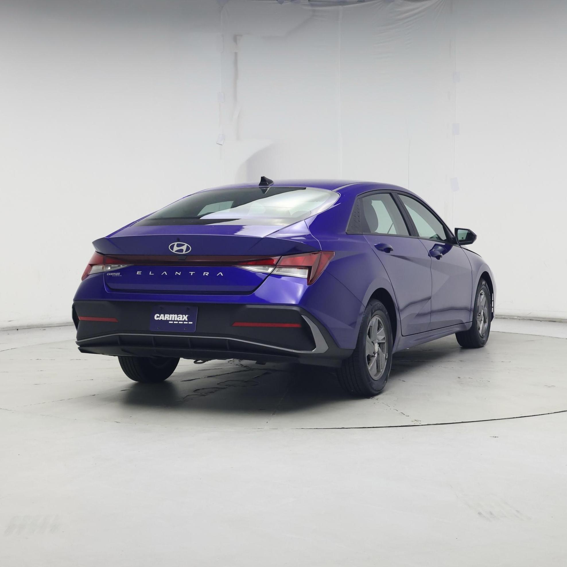 Thumbnail: 2024 Hyundai Elantra - 8
