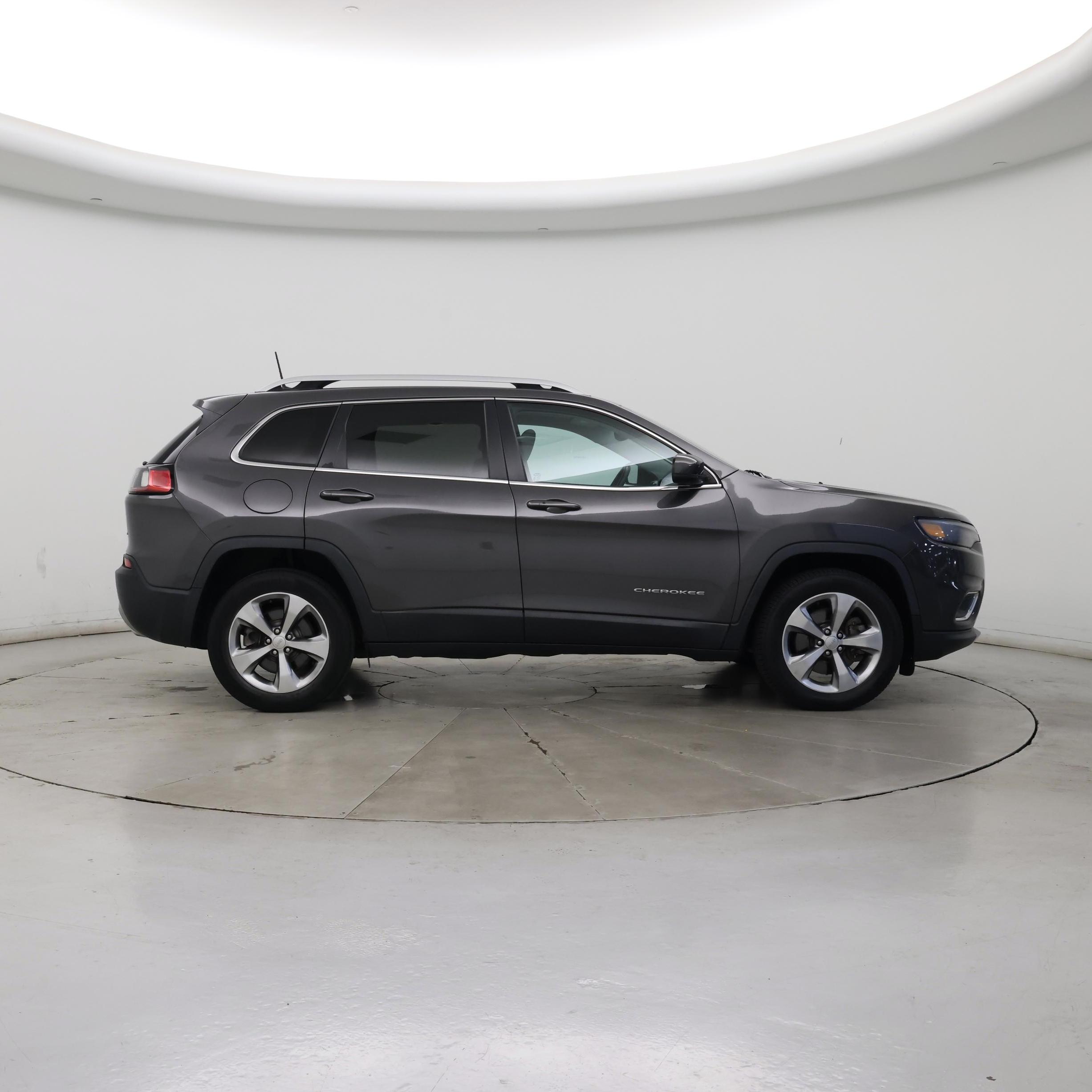 Thumbnail: 2019 Jeep Cherokee - 7