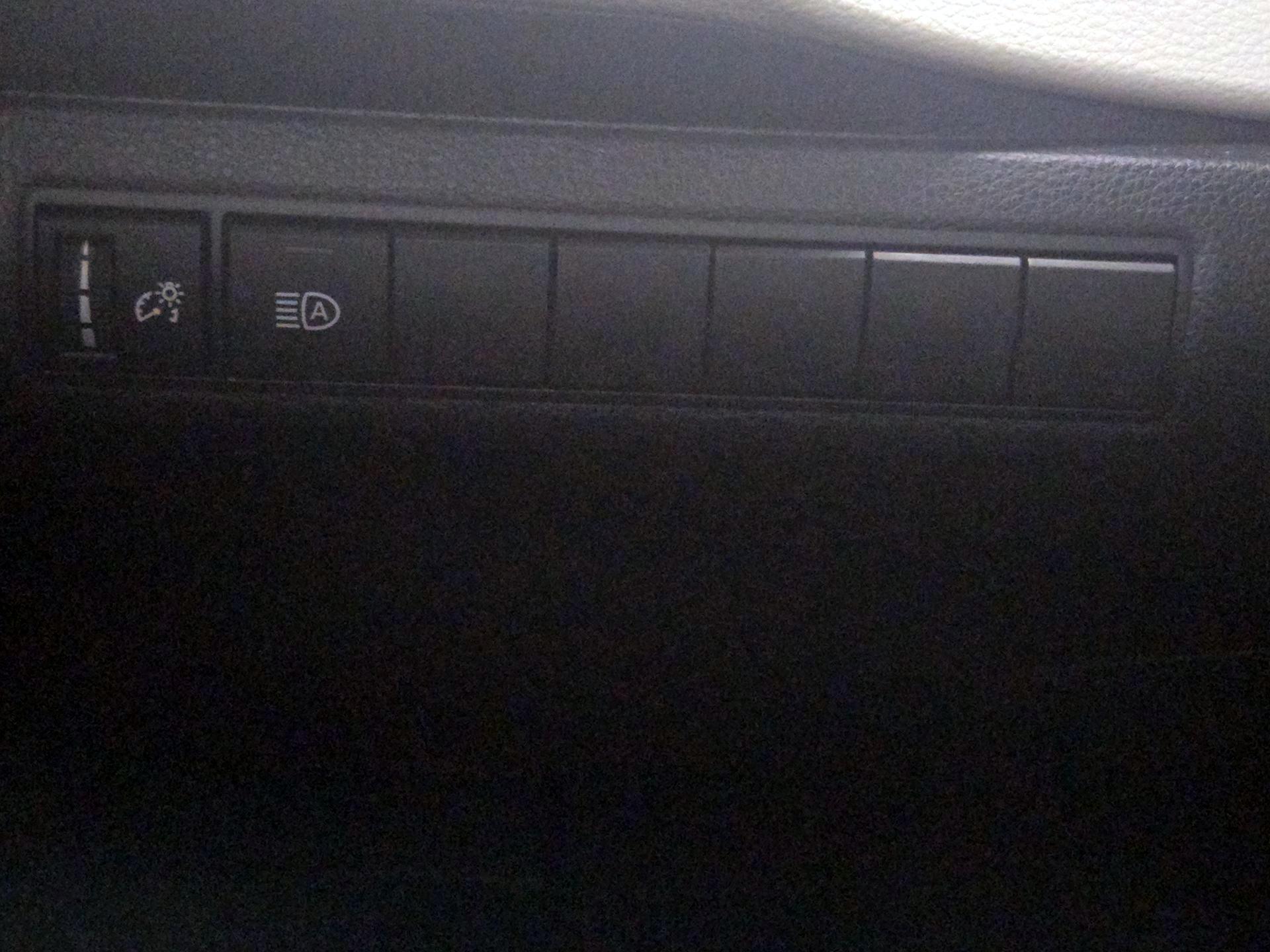 Thumbnail: 2020 Toyota Corolla - 13