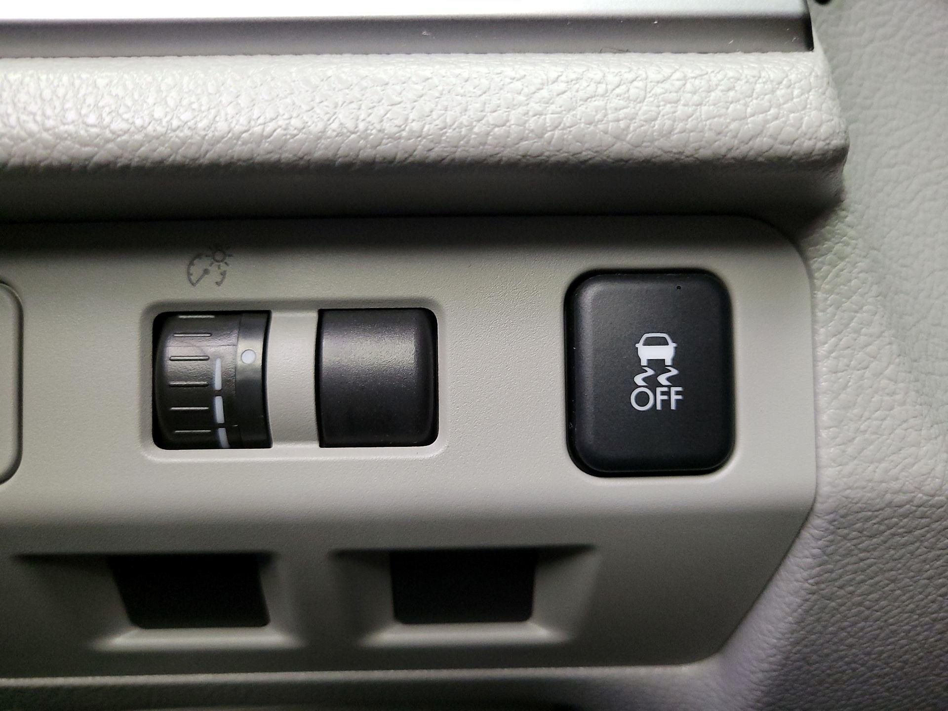 Thumbnail: 2014 Subaru Forester - 13