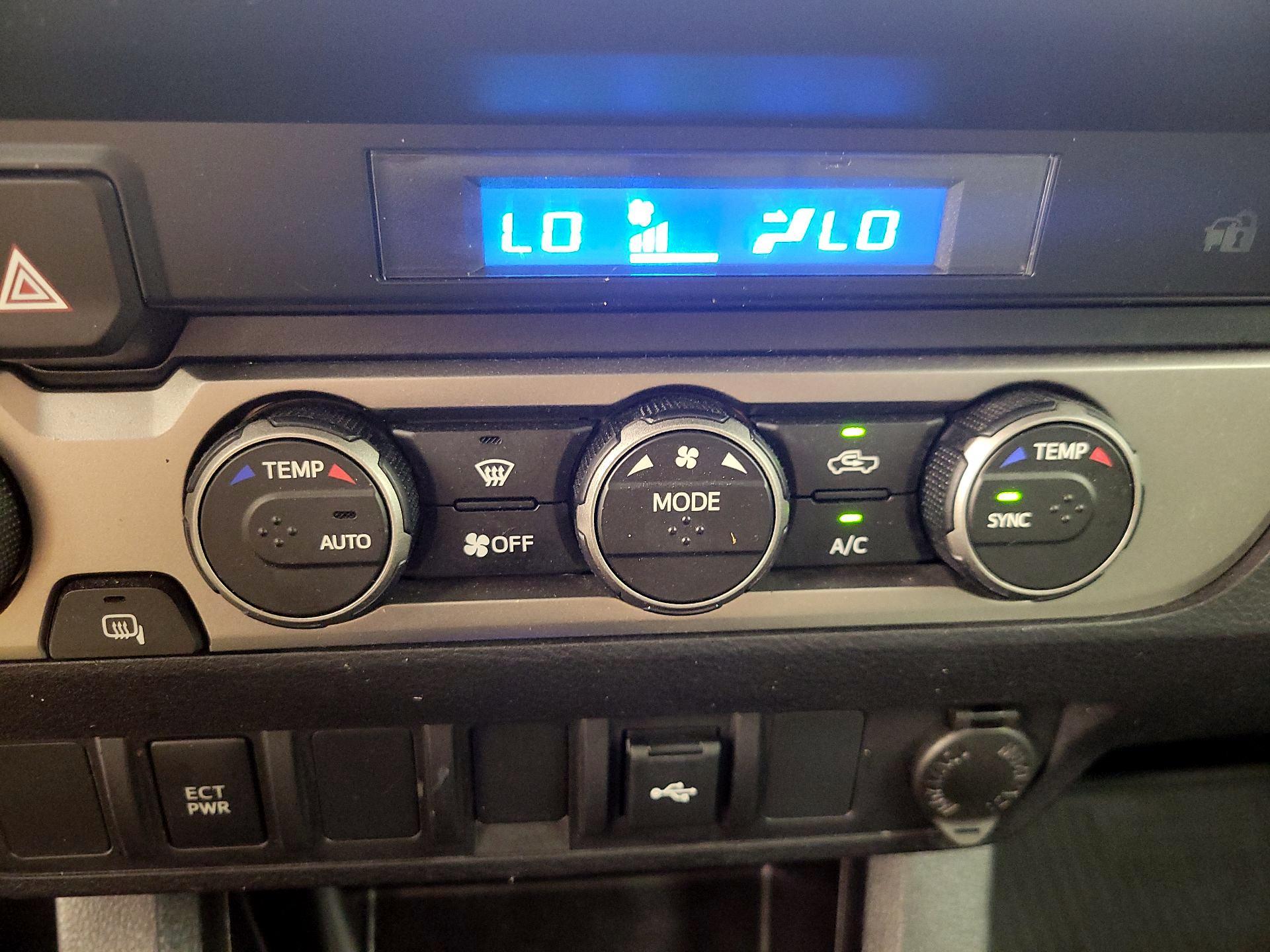 Thumbnail: 2022 Toyota Tacoma - 16