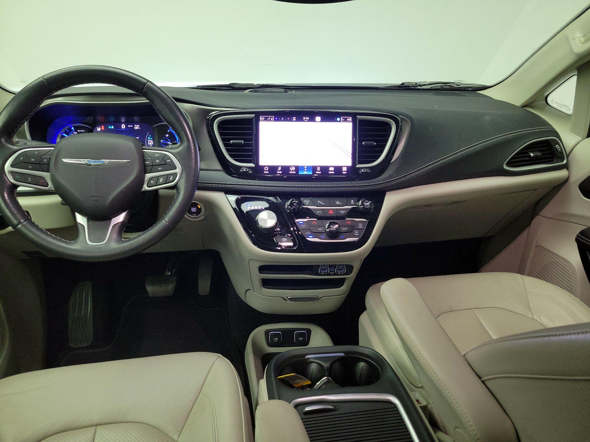 Thumbnail: 2021 Chrysler Pacifica - 9