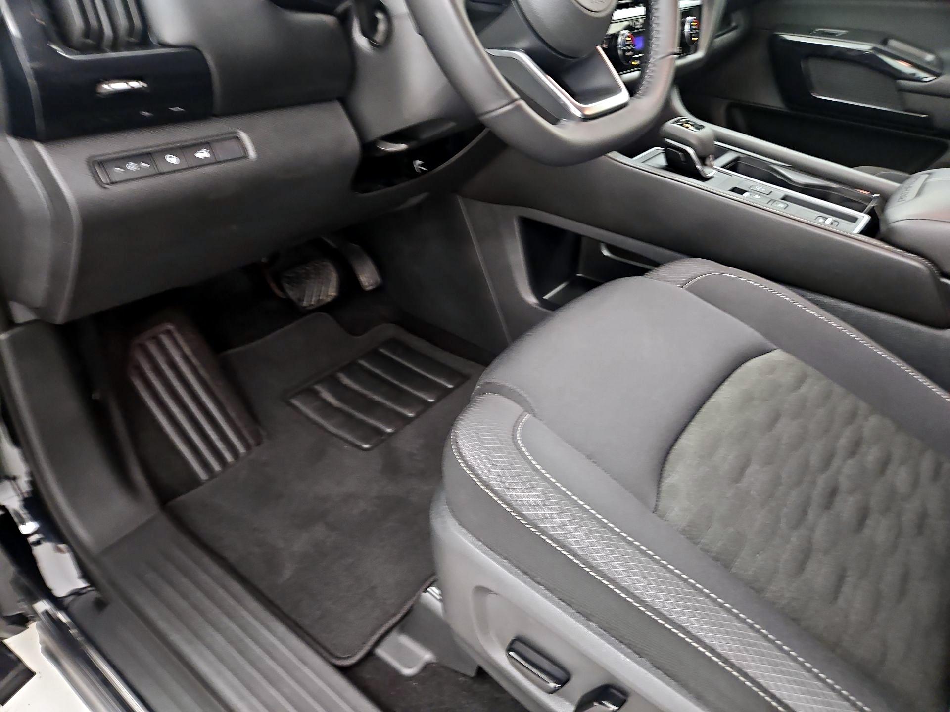 Thumbnail: 2025 Nissan Pathfinder - 11