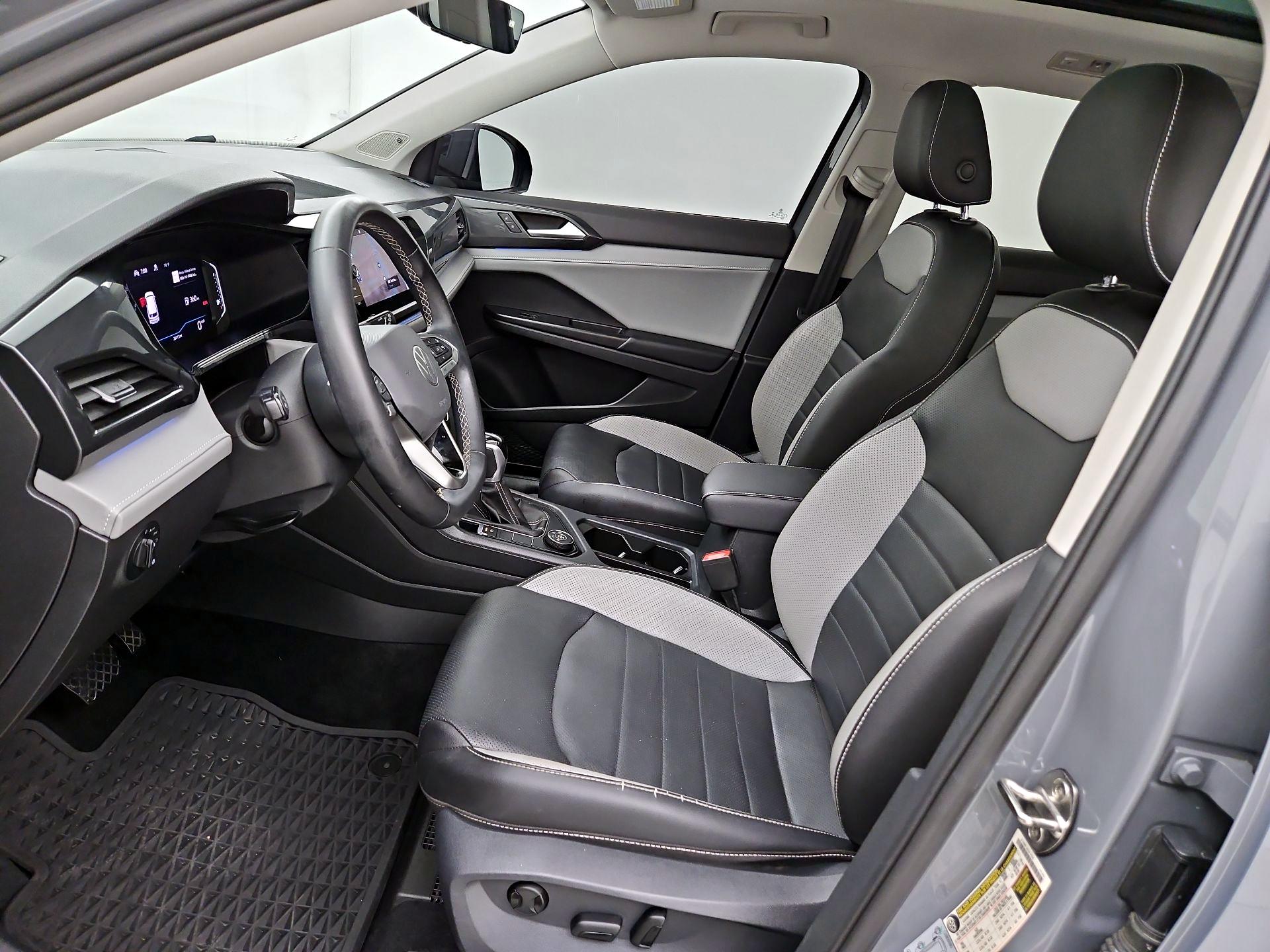 Thumbnail: 2022 Volkswagen Taos - 11