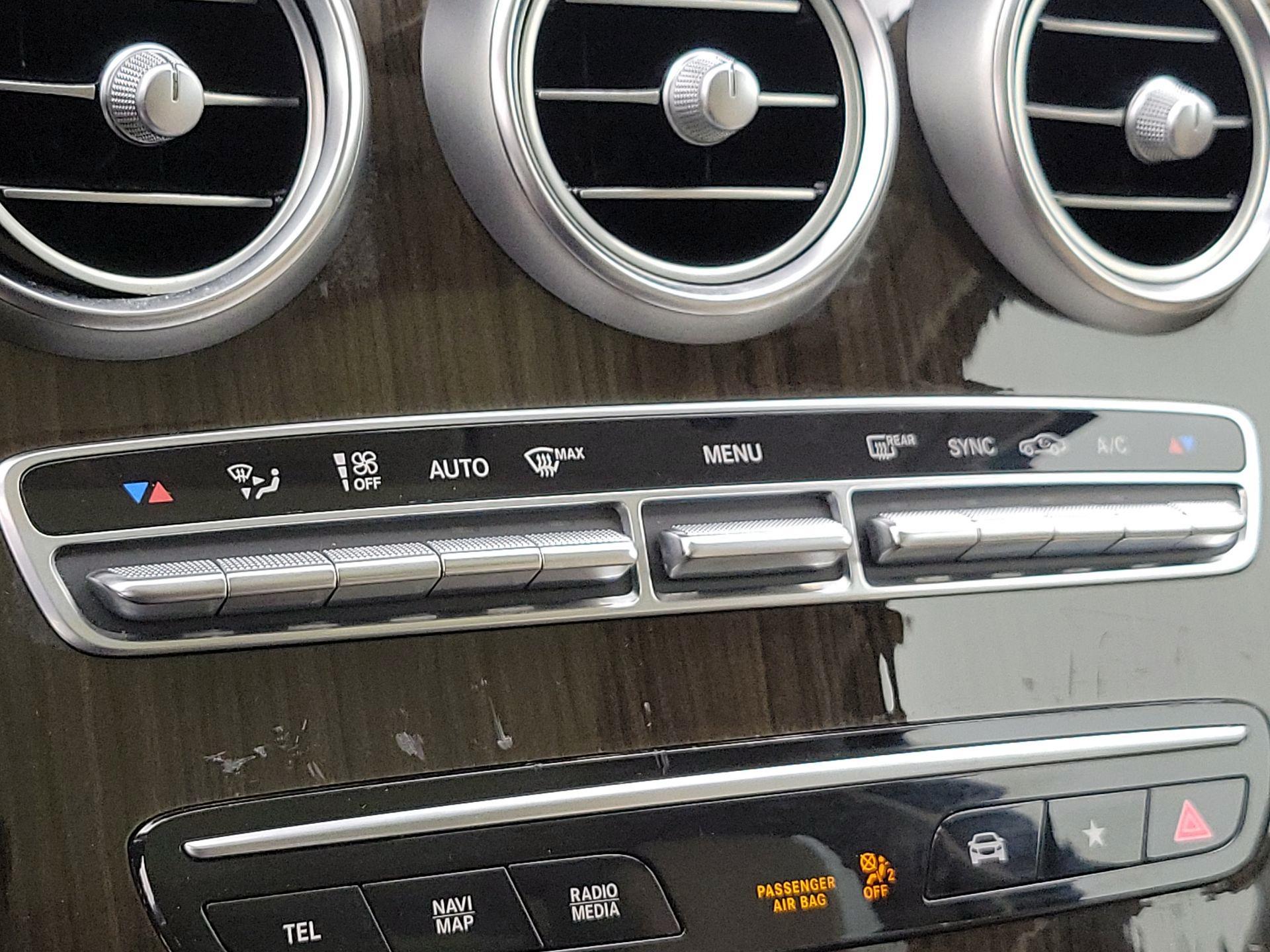 Thumbnail: 2021 Mercedes-Benz GLC - 16