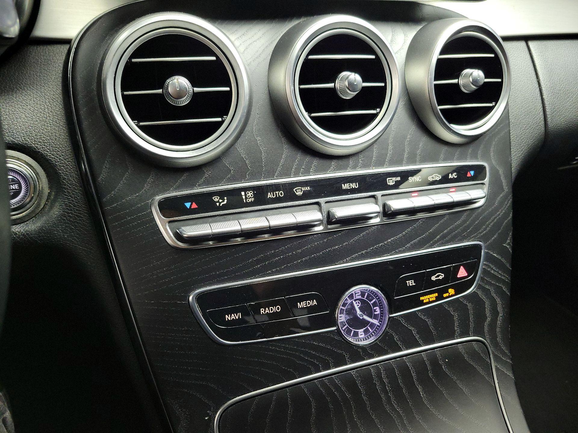Thumbnail: 2020 Mercedes-Benz C-Class - 16