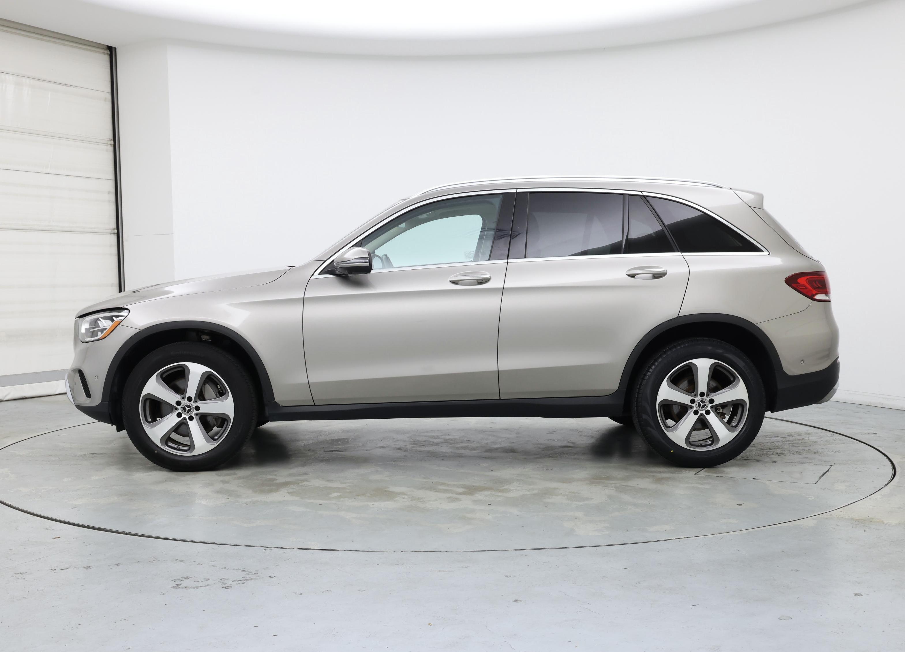 Thumbnail: 2022 Mercedes-Benz GLC - 3