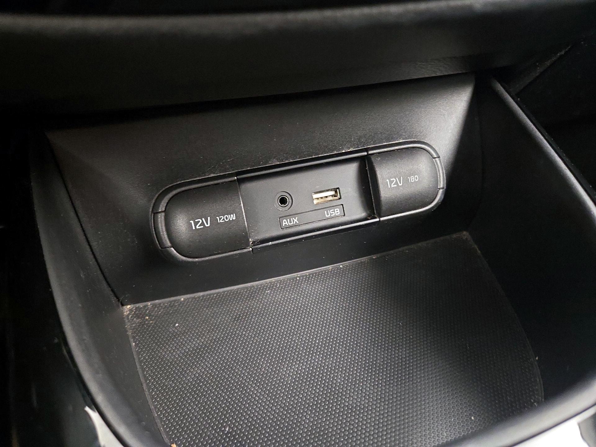 Thumbnail: 2016 Kia Soul - 19
