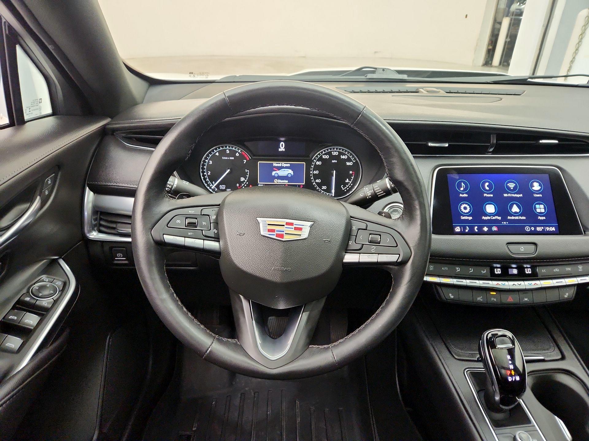 Thumbnail: 2022 Cadillac XT4 - 10