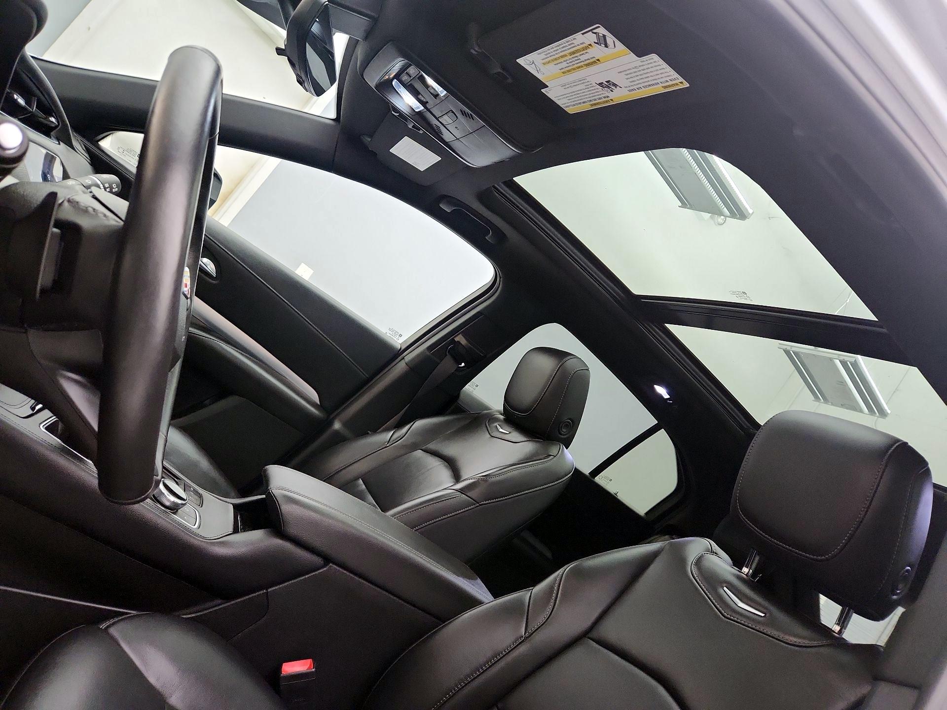 Thumbnail: 2022 Cadillac XT4 - 19