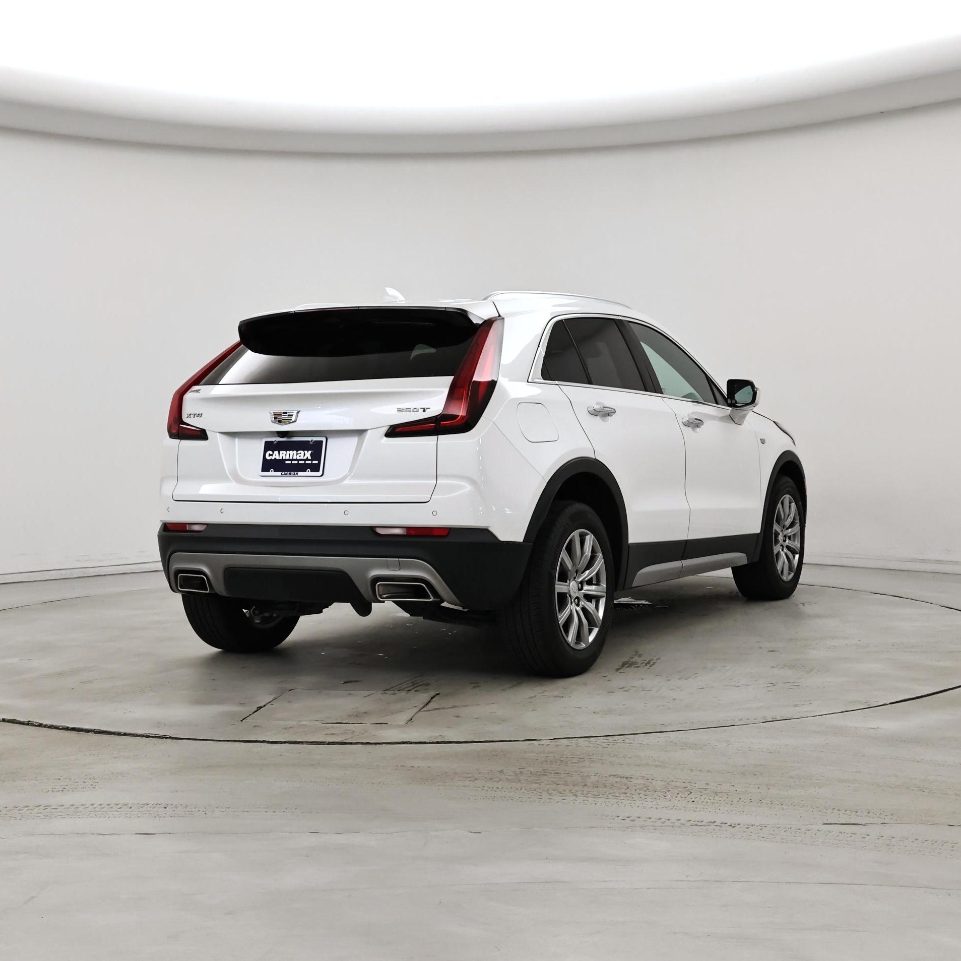 Thumbnail: 2022 Cadillac XT4 - 8