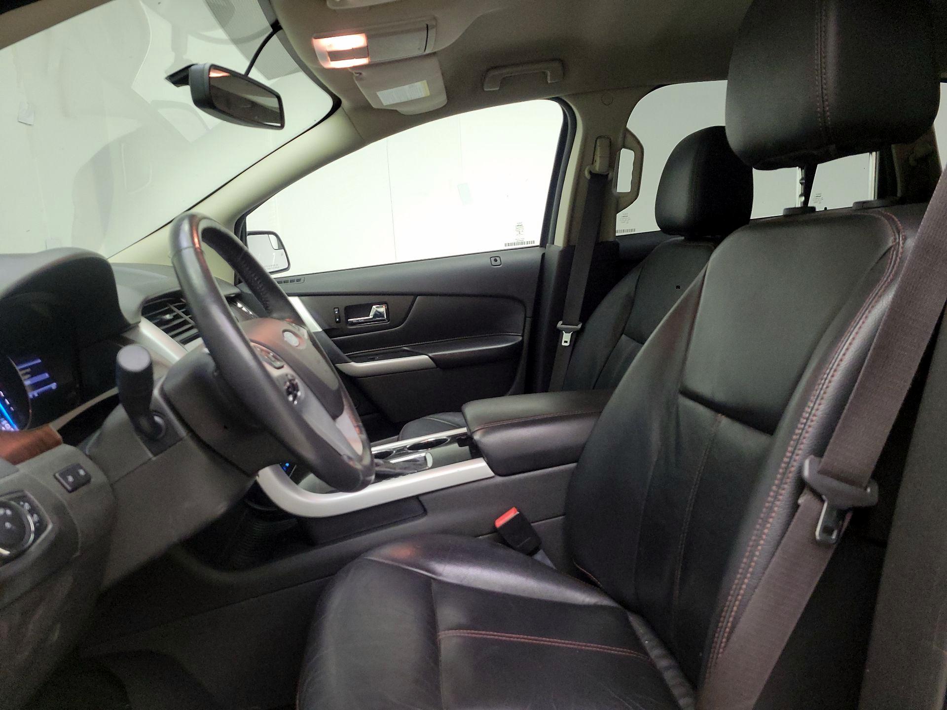 Thumbnail: 2014 Ford Edge - 11