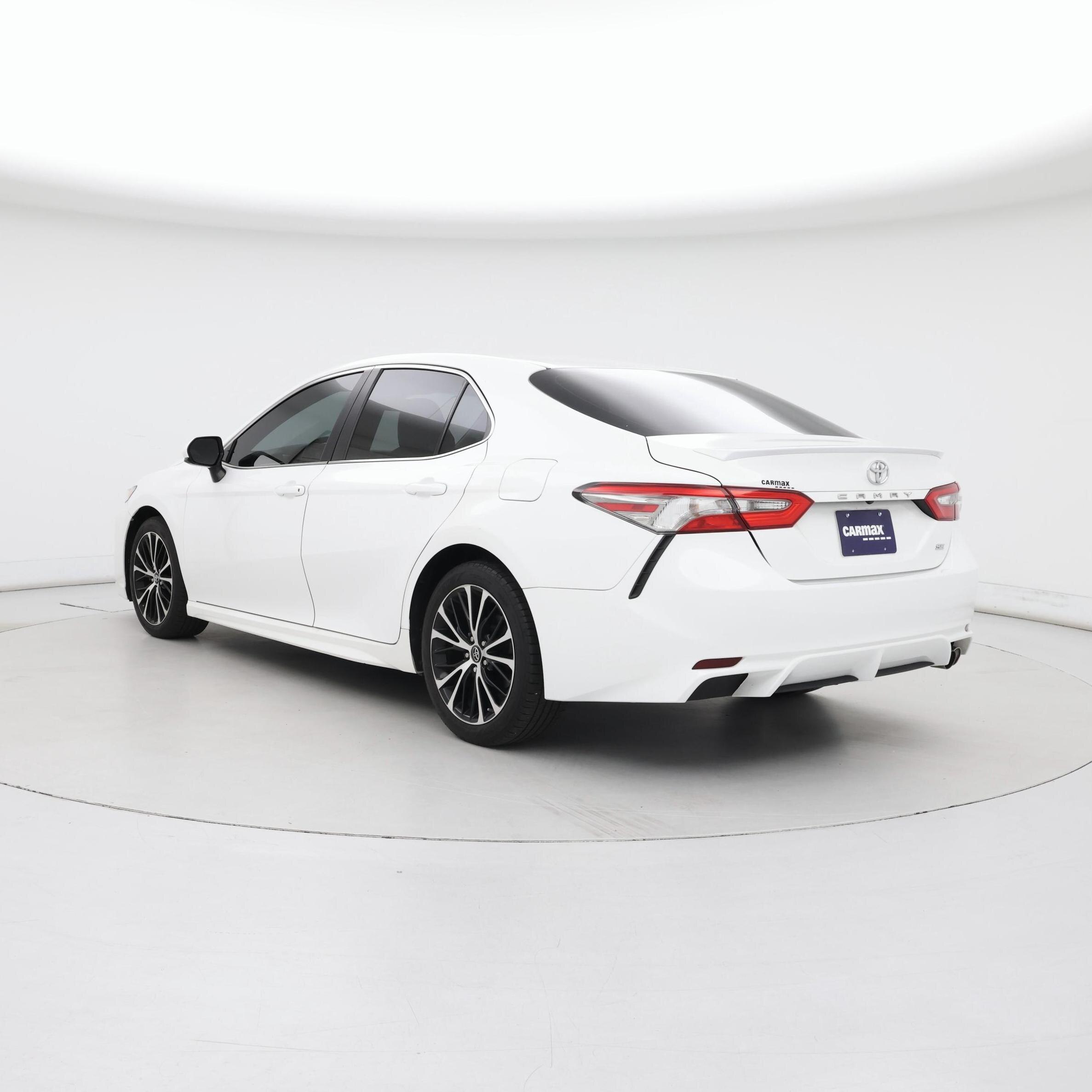 Thumbnail: 2018 Toyota Camry - 2