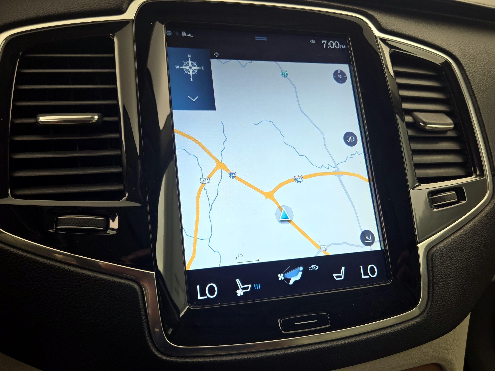 Thumbnail: 2018 Volvo XC90 - 14