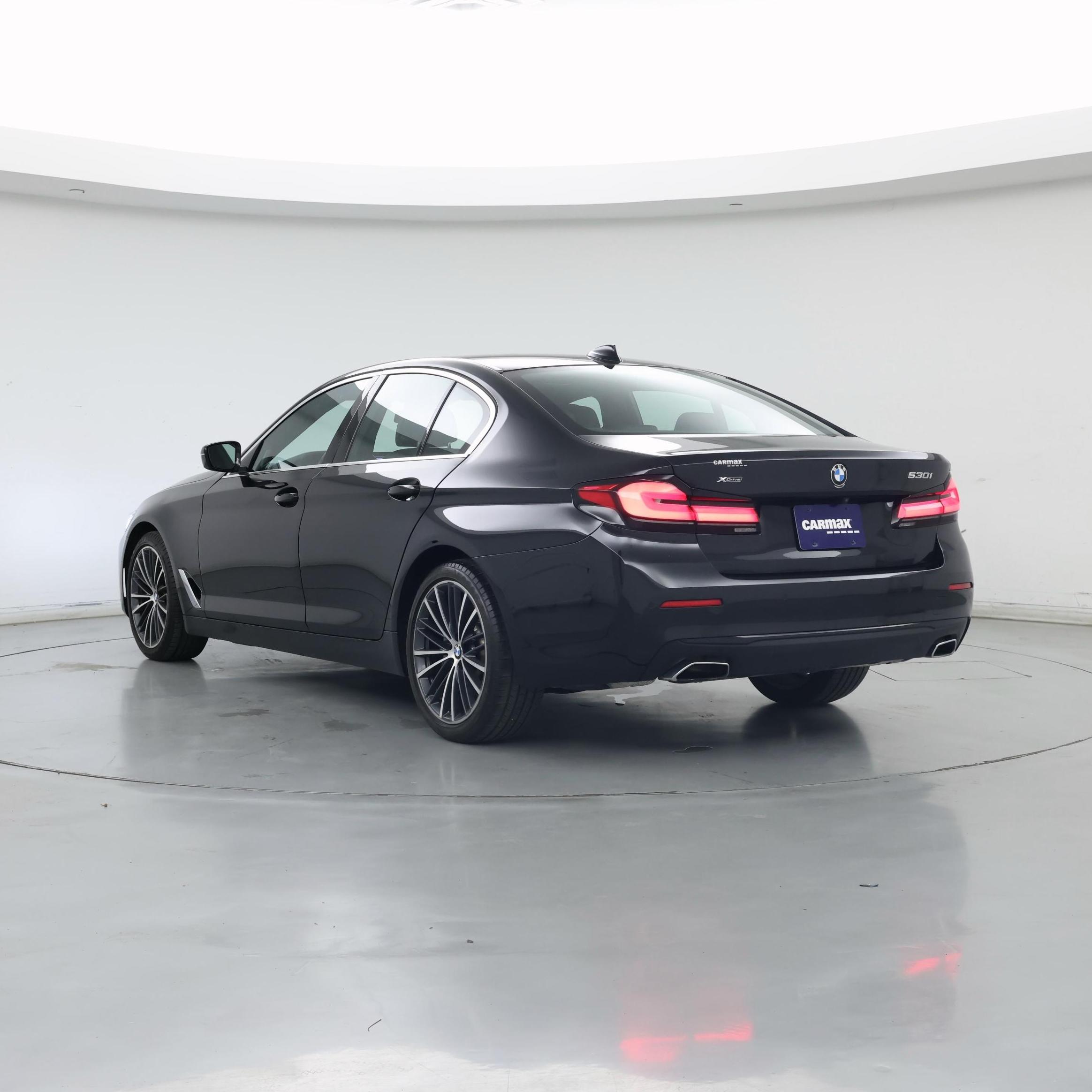 Thumbnail: 2022 BMW 5 Series - 2
