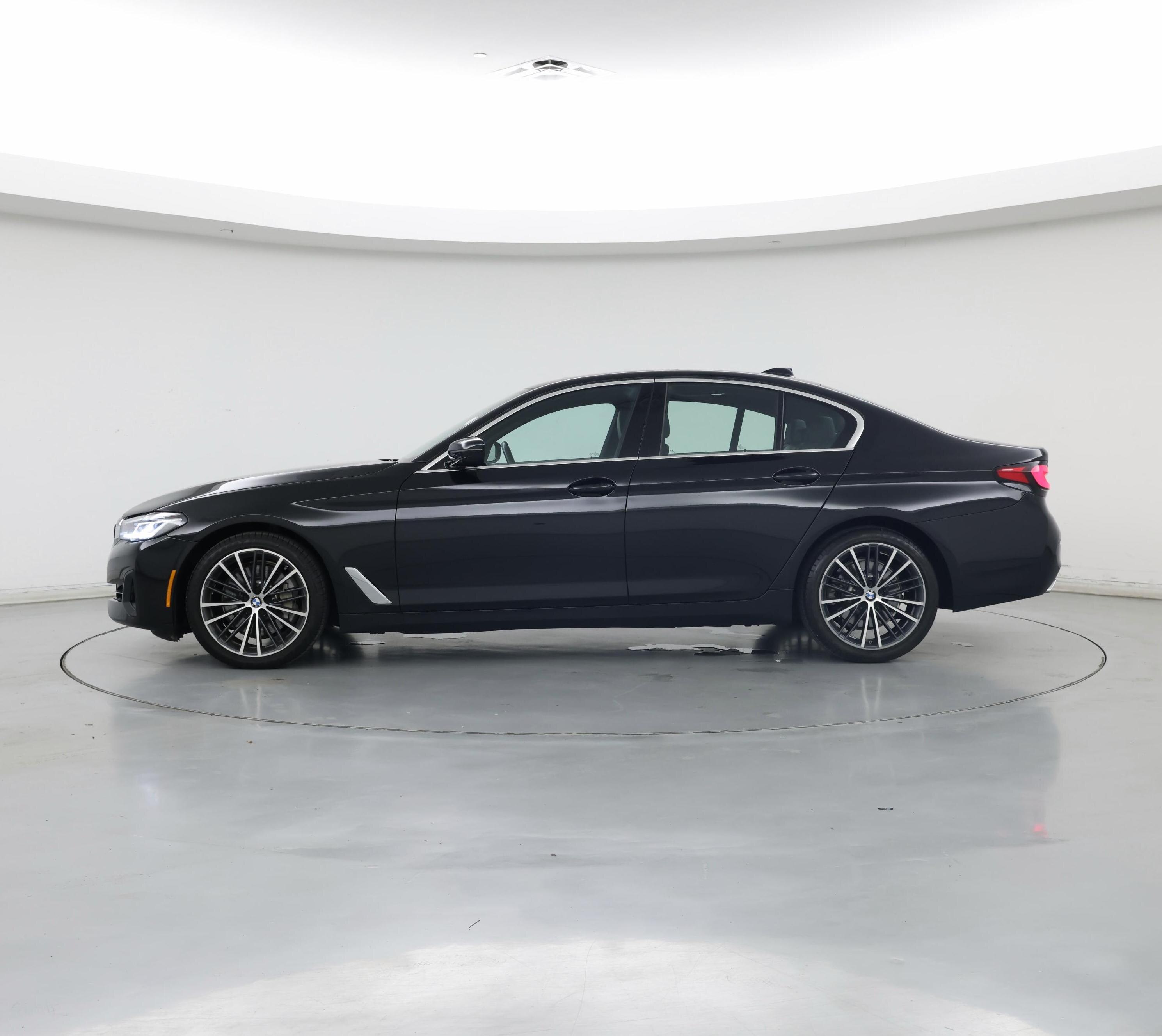 Thumbnail: 2022 BMW 5 Series - 3