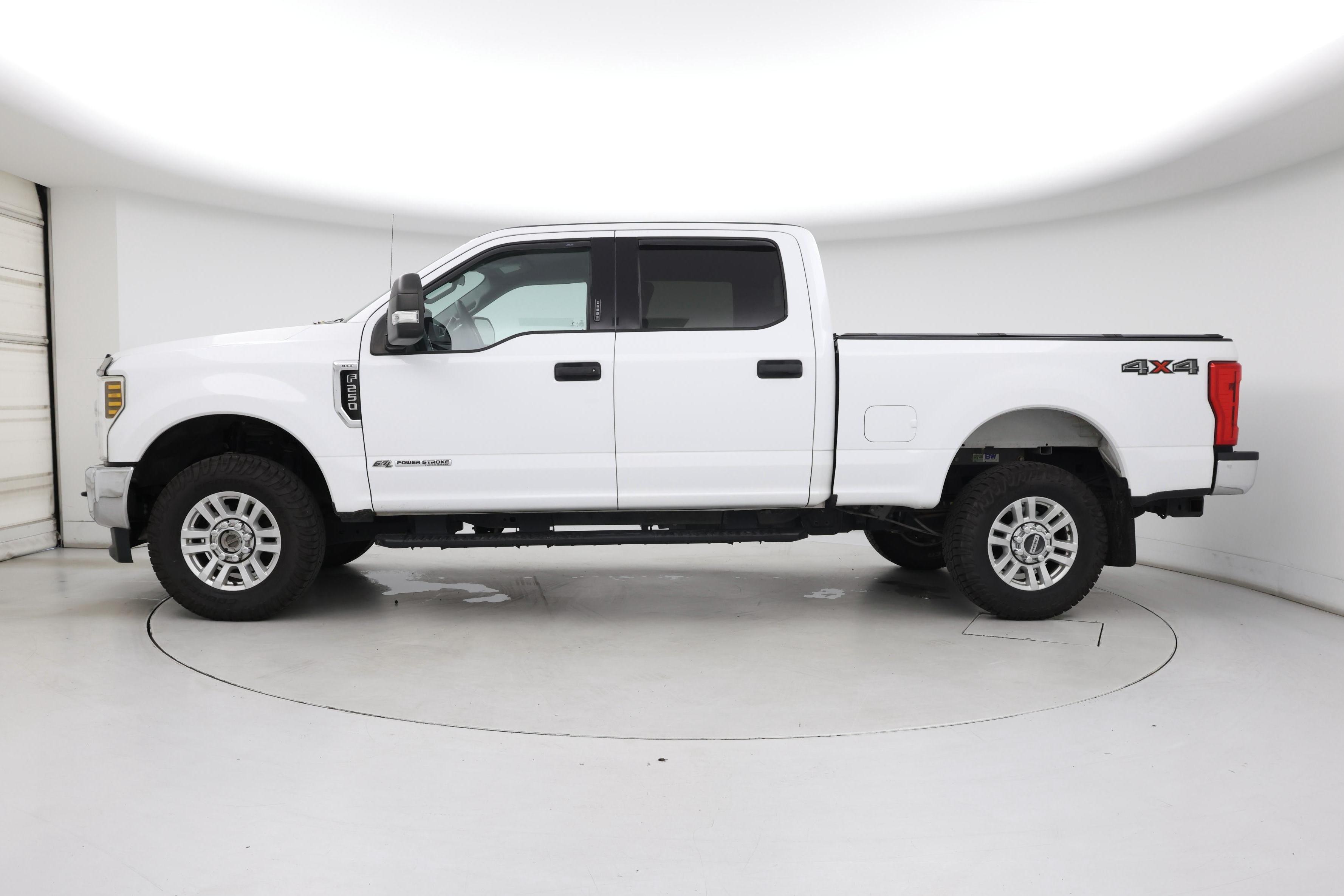 Thumbnail: 2019 Ford F-250 - 3