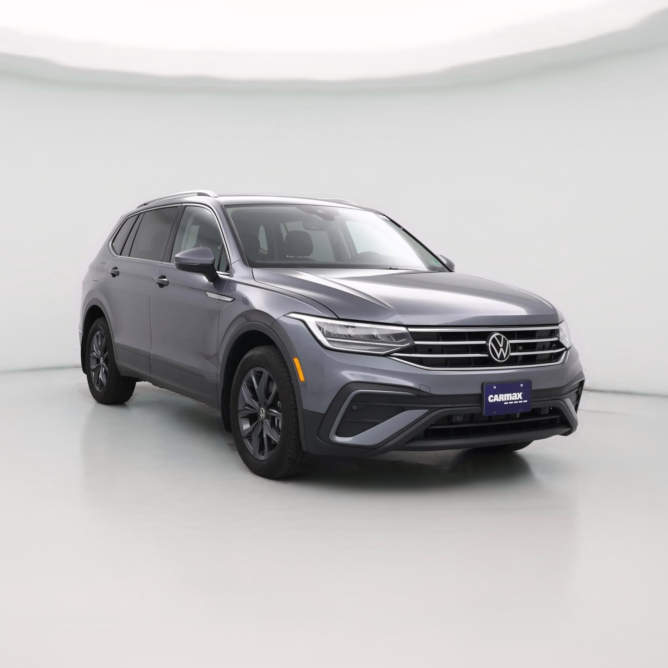 Thumbnail: 2022 Volkswagen Tiguan - 1