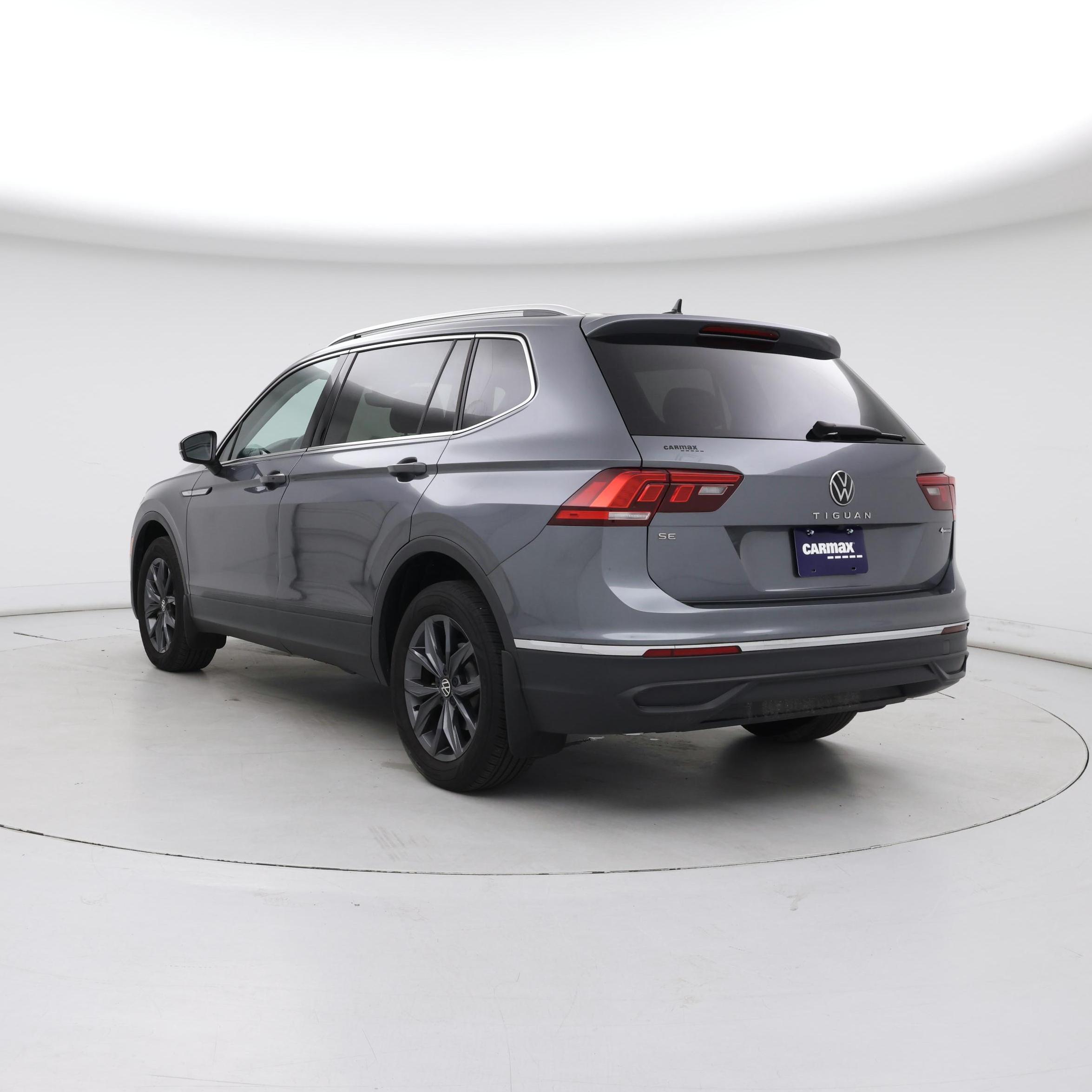 Thumbnail: 2022 Volkswagen Tiguan - 2