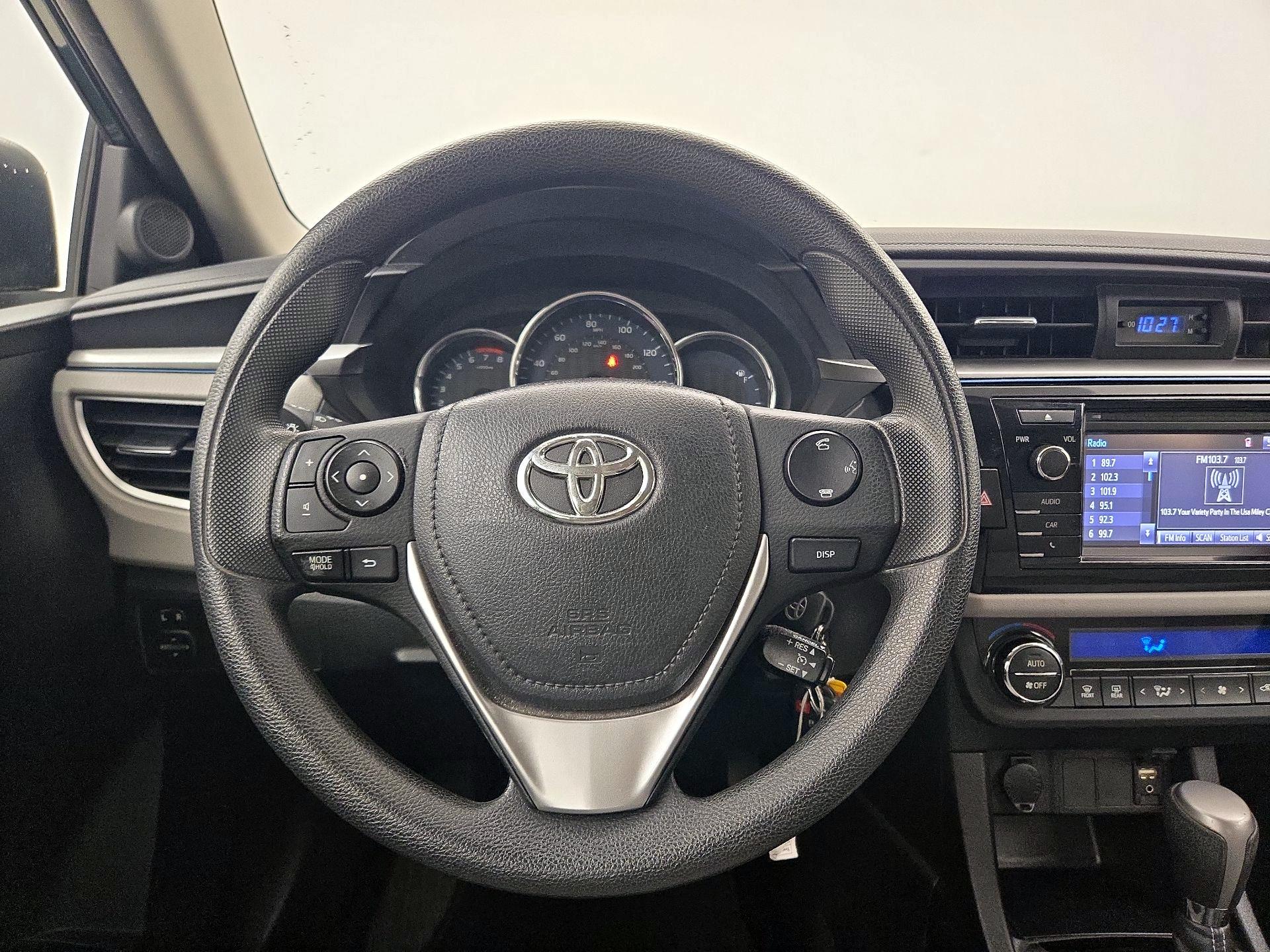 Thumbnail: 2014 Toyota Corolla - 10