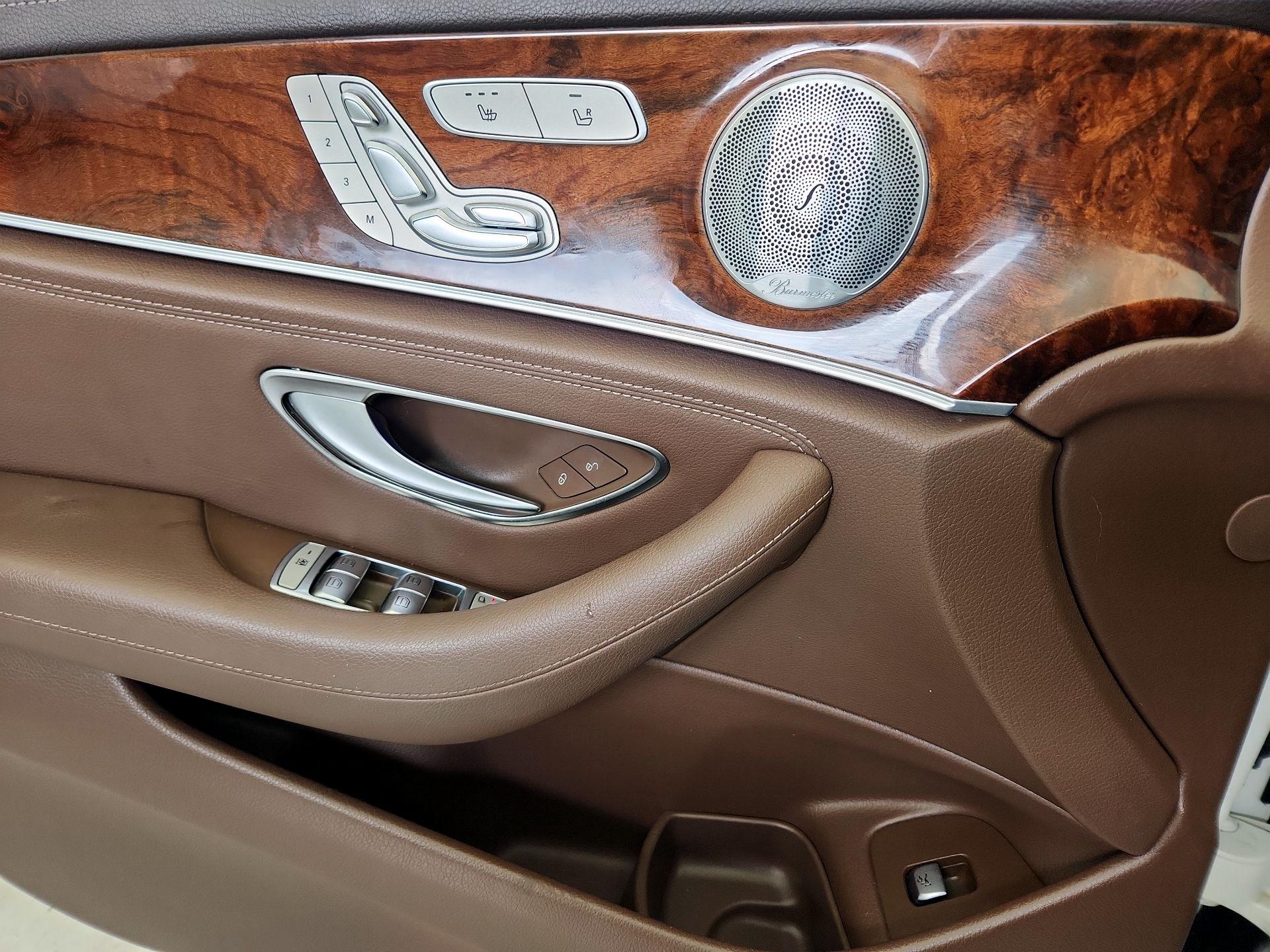 Thumbnail: 2019 Mercedes-Benz E-Class - 12