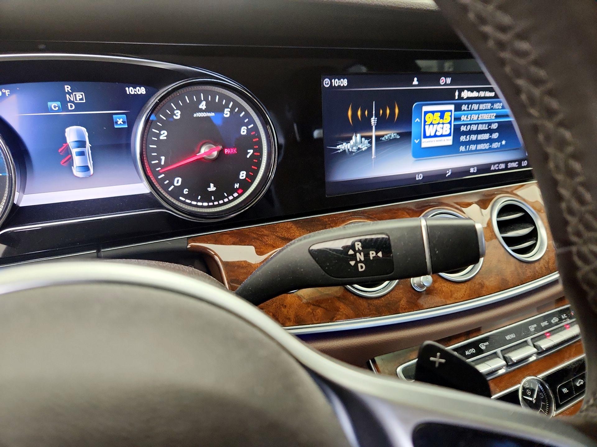 Thumbnail: 2019 Mercedes-Benz E-Class - 17