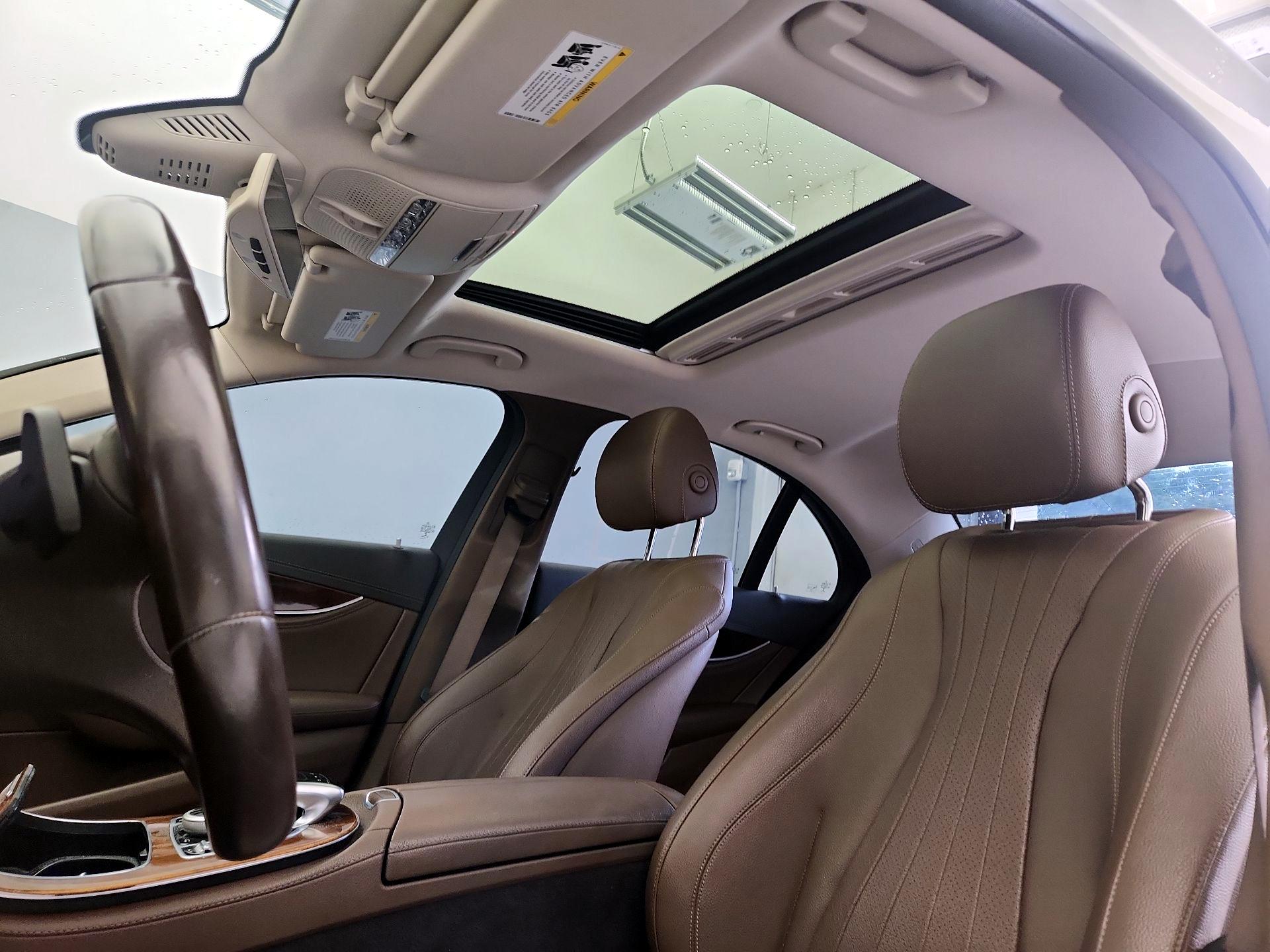 Thumbnail: 2019 Mercedes-Benz E-Class - 19