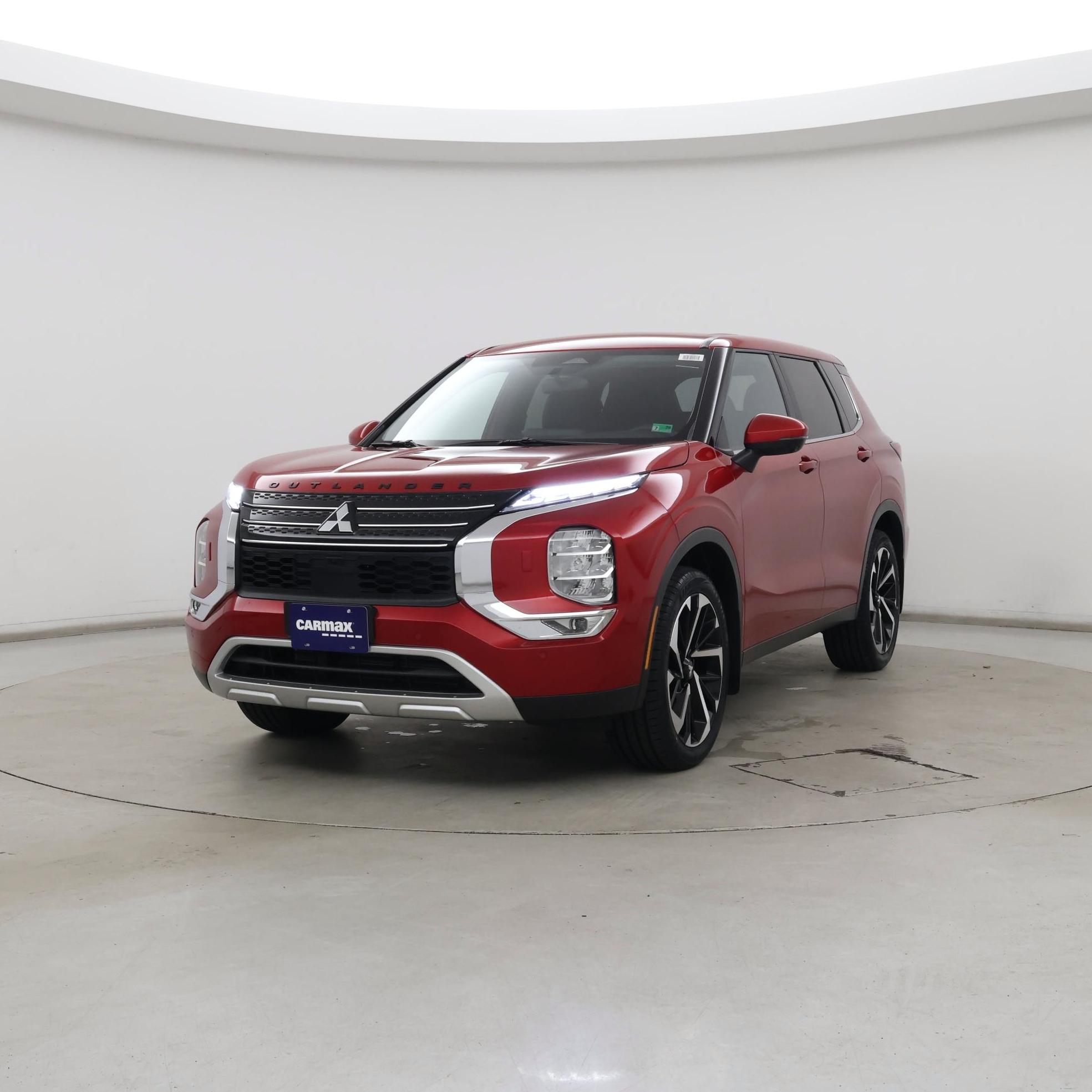 Thumbnail: 2024 Mitsubishi Outlander - 4