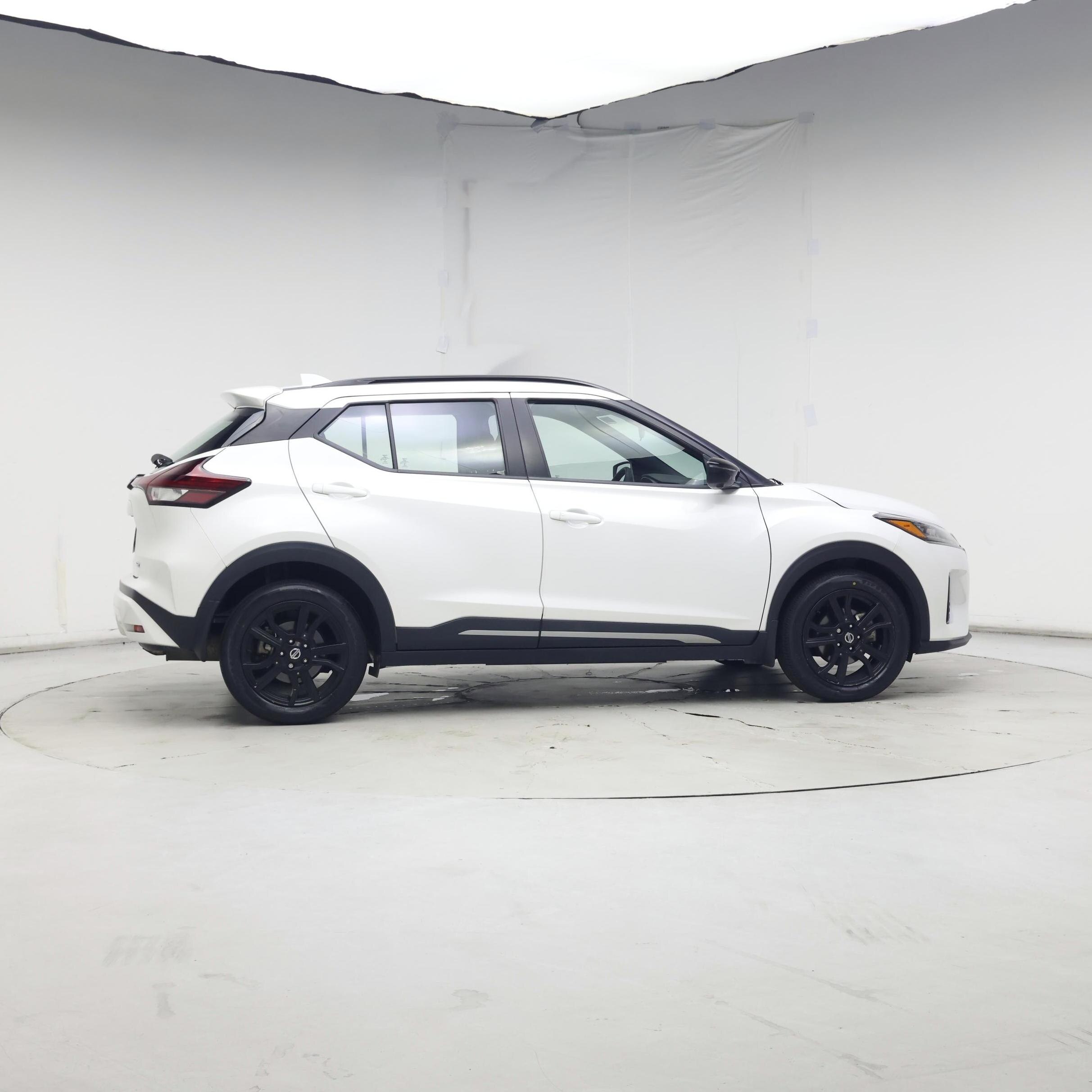 Thumbnail: 2021 Nissan Kicks - 7