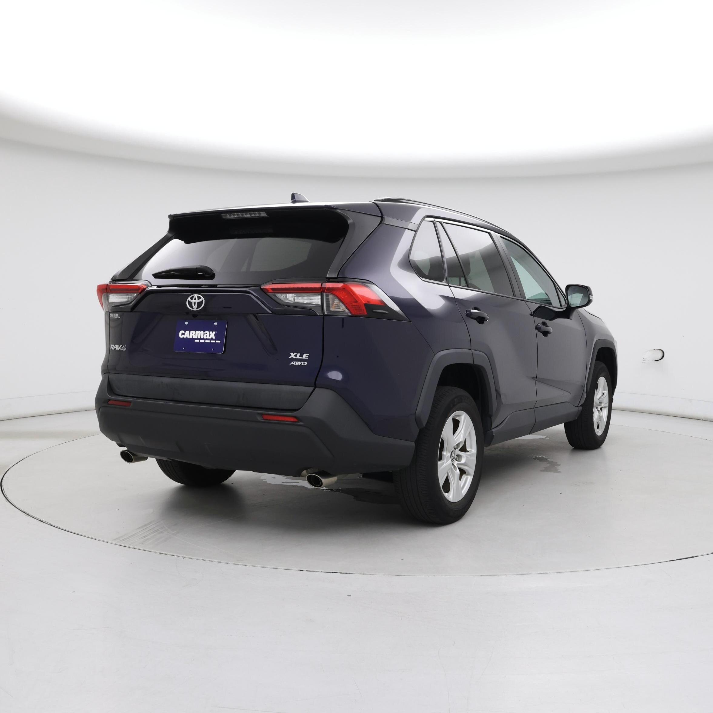 Thumbnail: 2021 Toyota RAV4 - 8