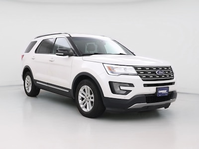 White 2017 Ford Explorer XLT