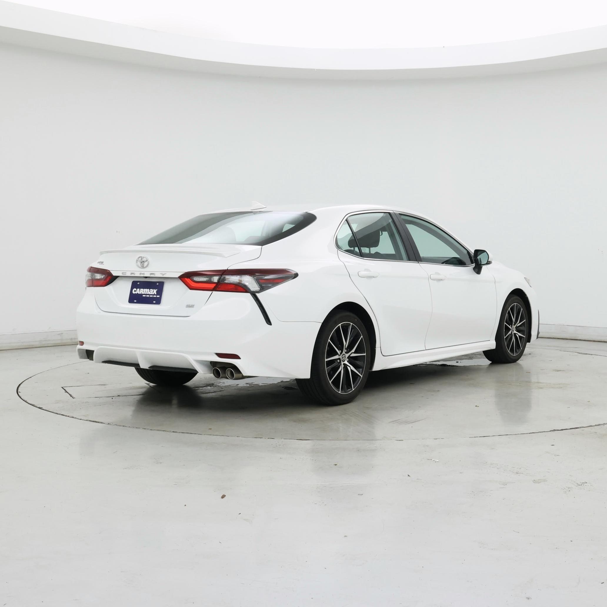 Thumbnail: 2023 Toyota Camry - 8
