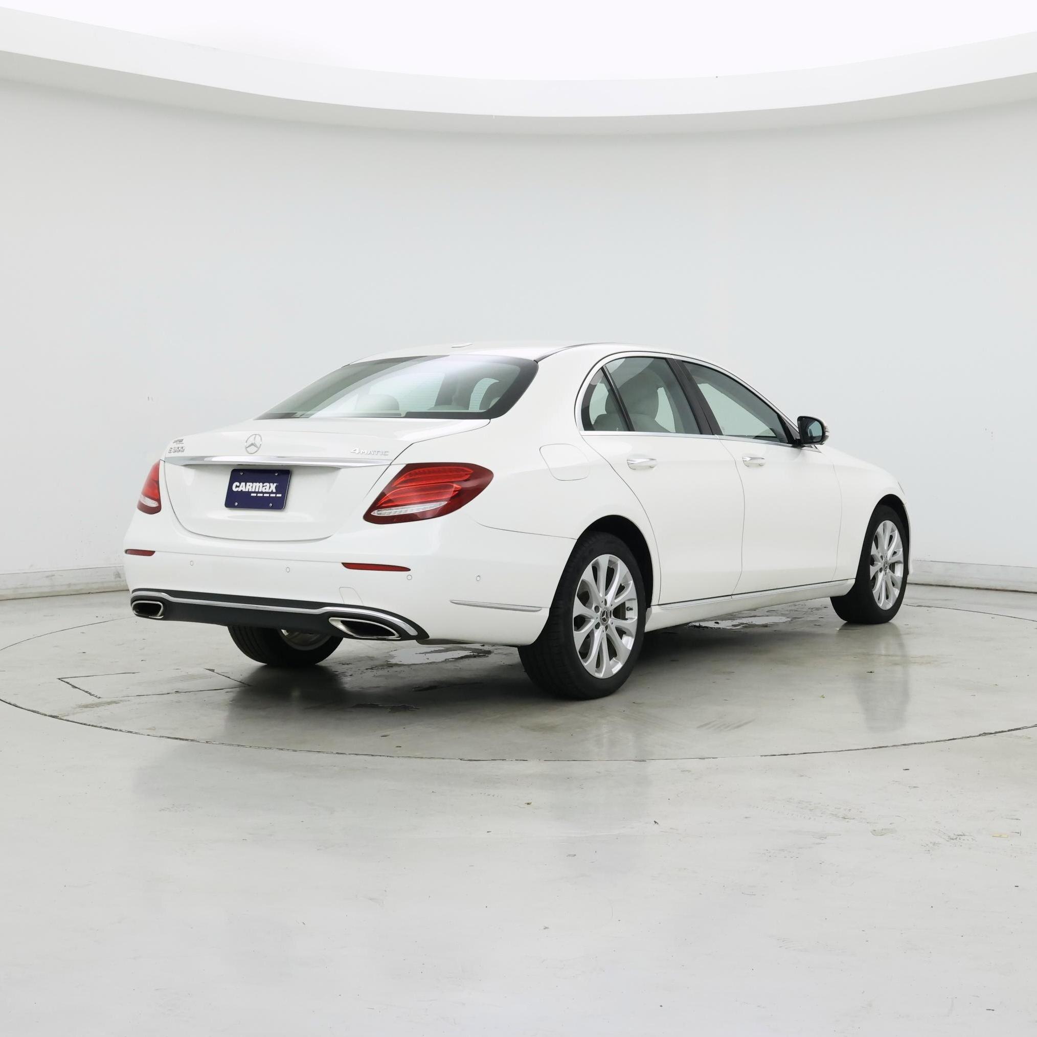 Thumbnail: 2019 Mercedes-Benz E-Class - 8