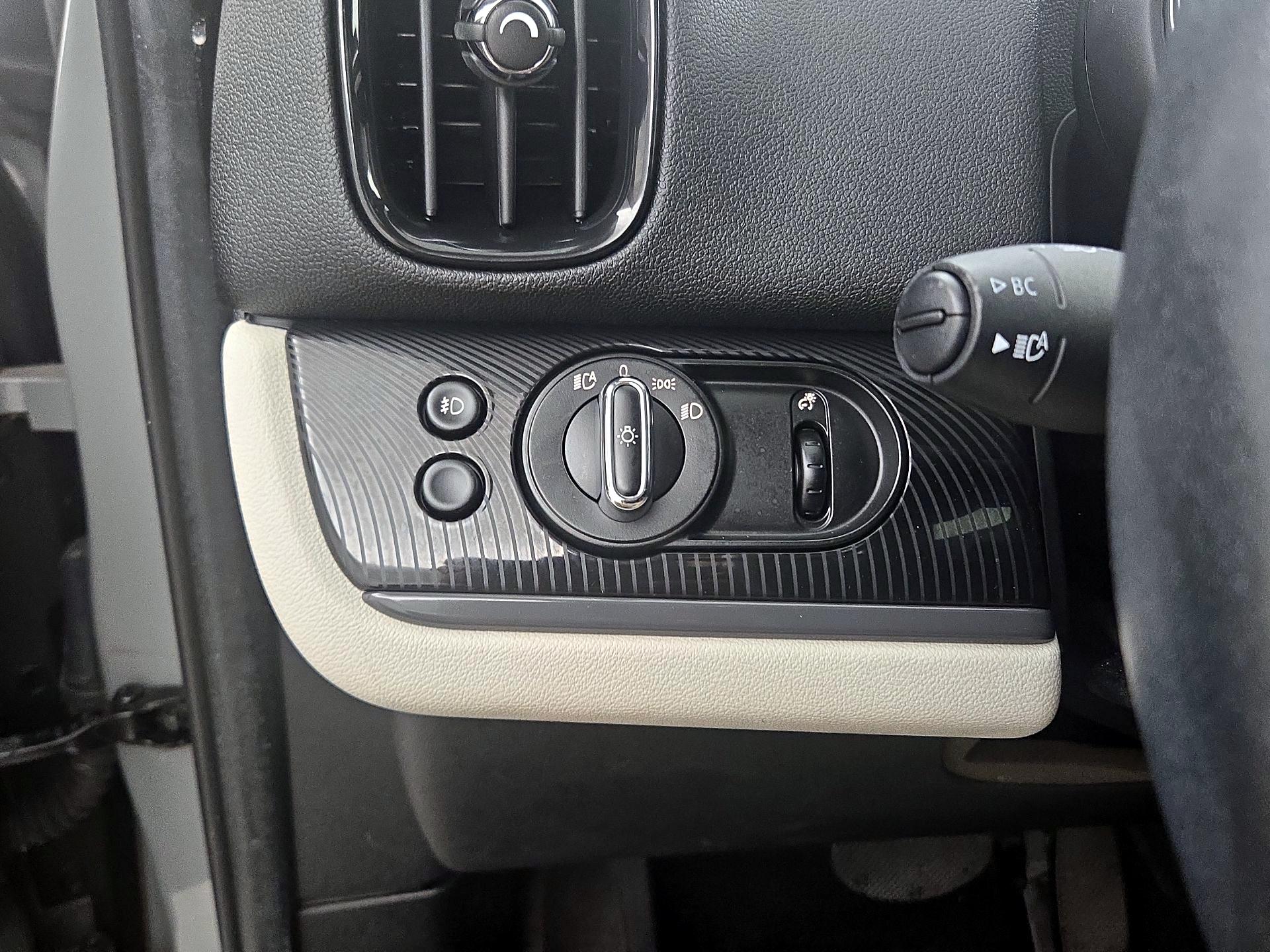 Thumbnail: 2019 MINI Cooper Countryman - 13