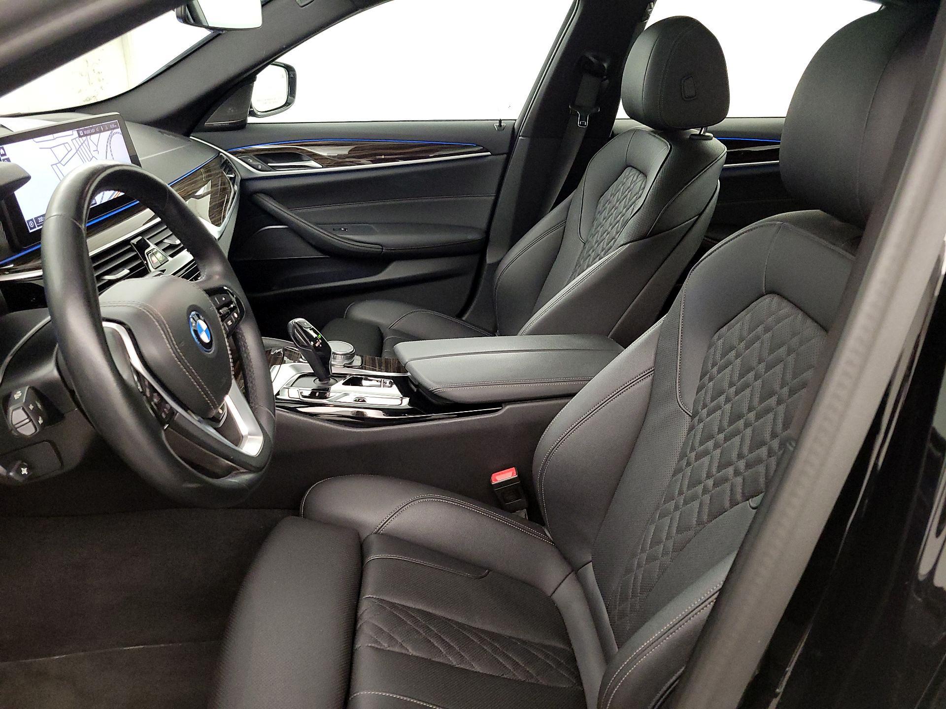 Thumbnail: 2023 BMW 5 Series - 11