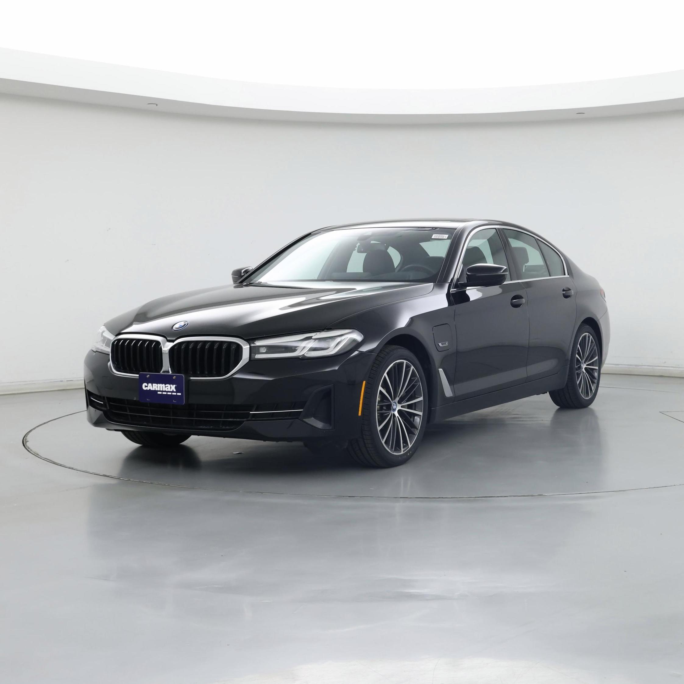 Thumbnail: 2023 BMW 5 Series - 4