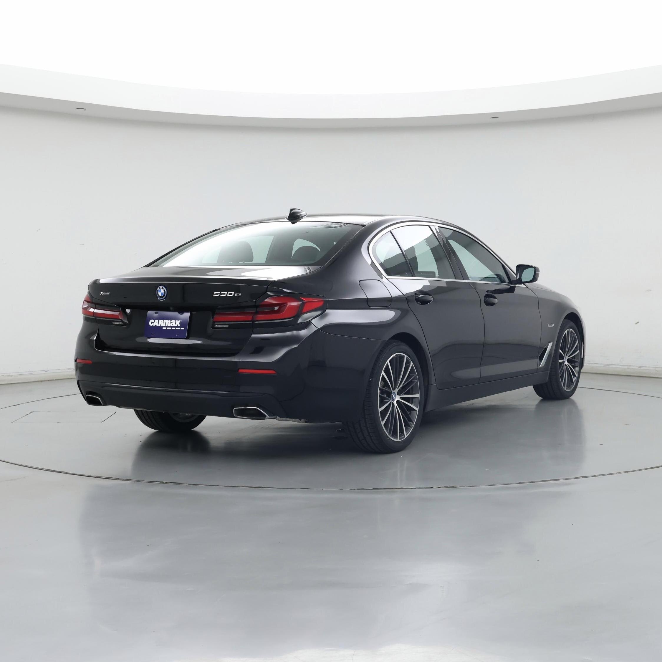 Thumbnail: 2023 BMW 5 Series - 8