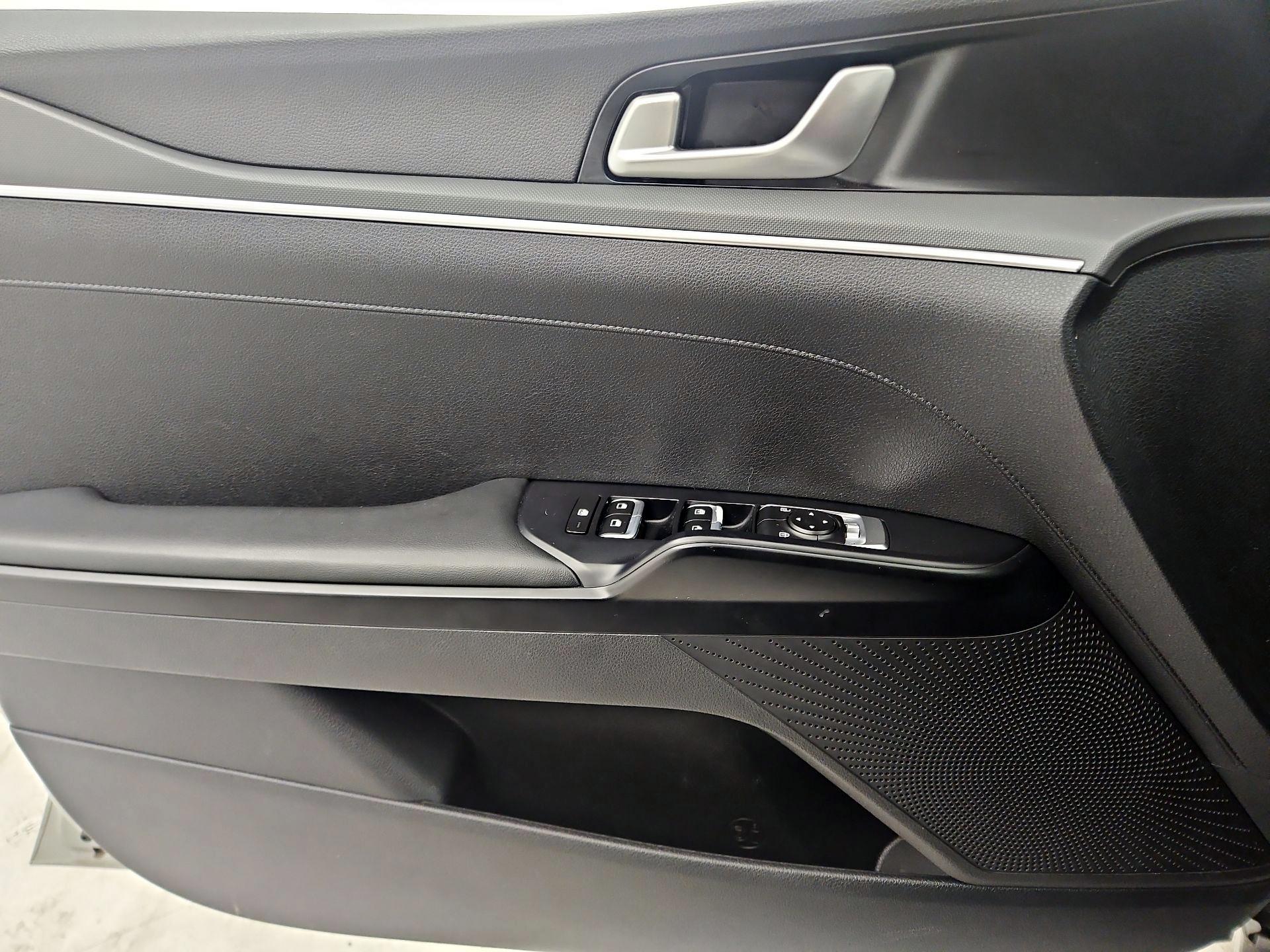 Thumbnail: 2022 Kia K5 - 12