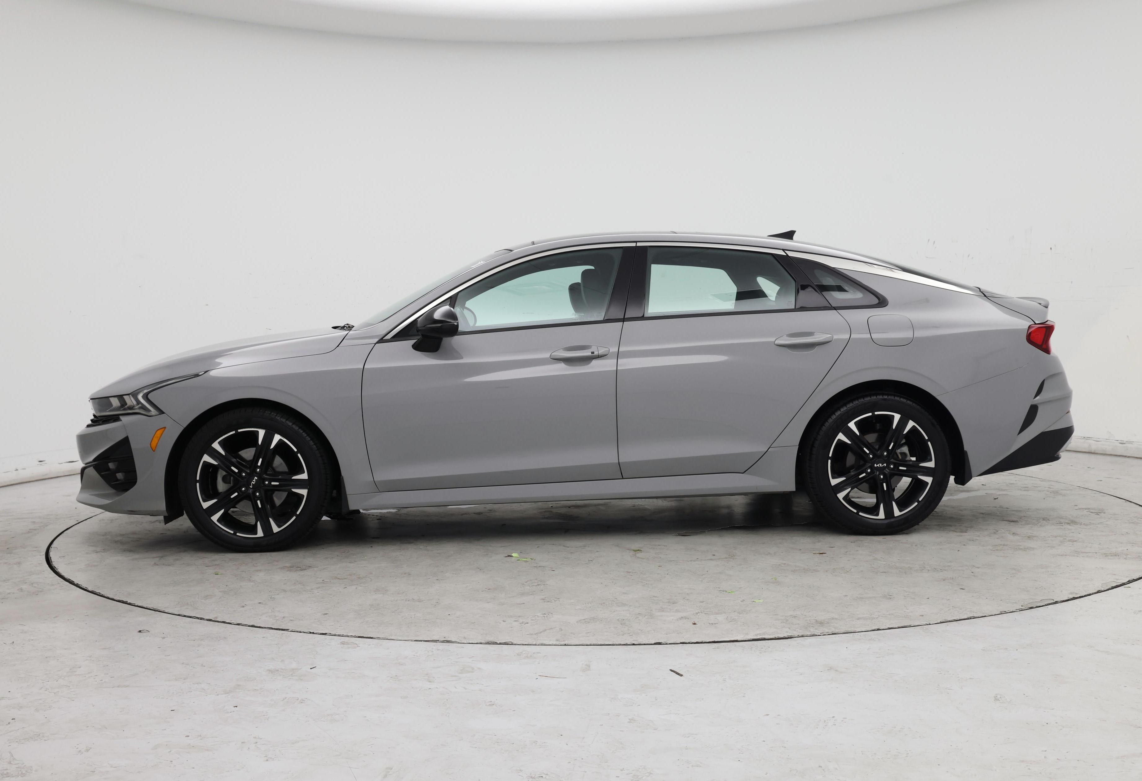 Thumbnail: 2022 Kia K5 - 3