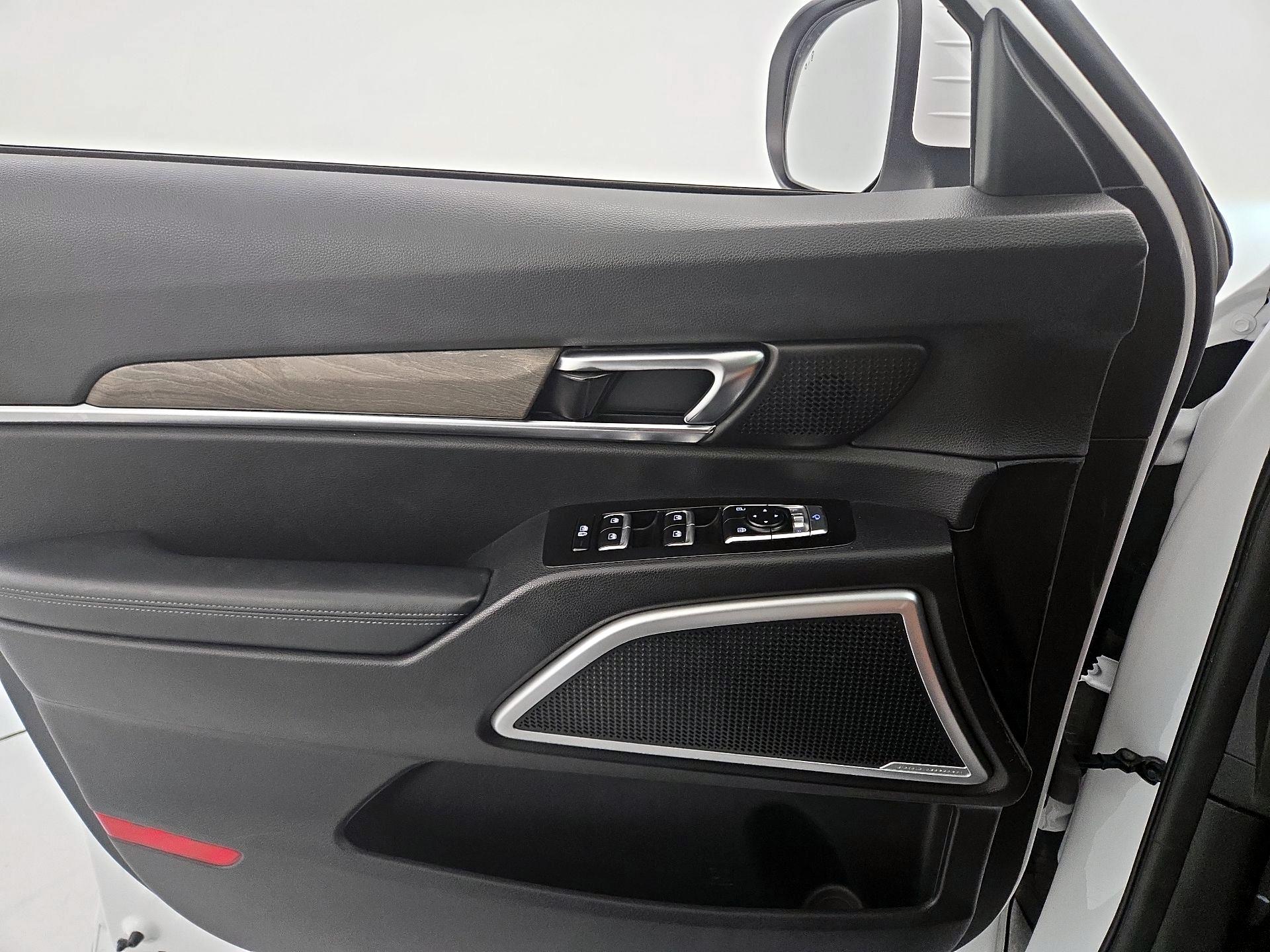 Thumbnail: 2021 Kia Telluride - 12