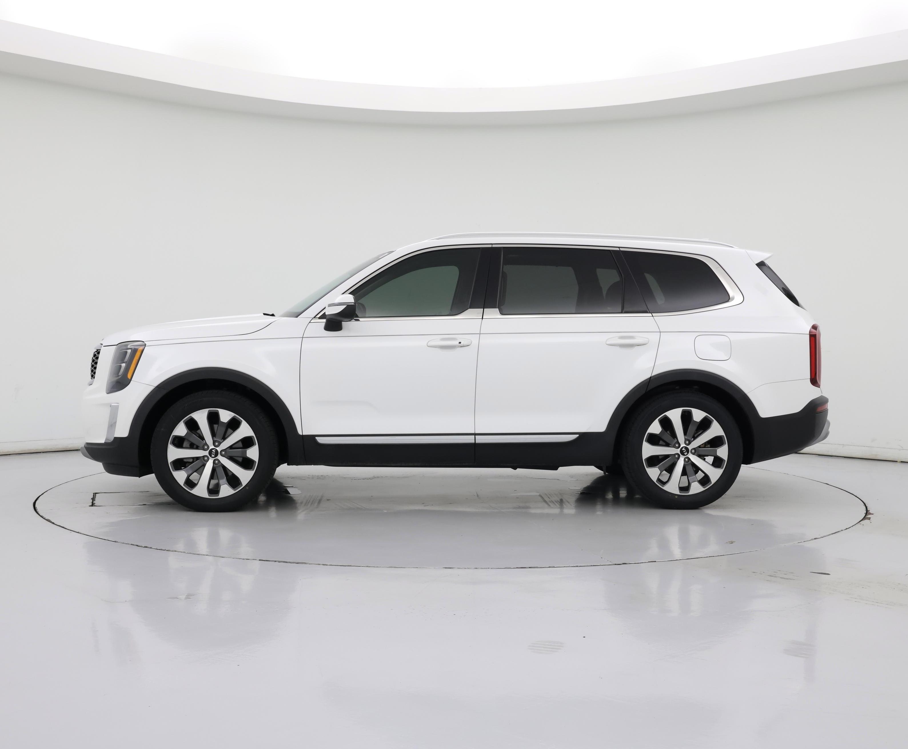 Thumbnail: 2021 Kia Telluride - 3