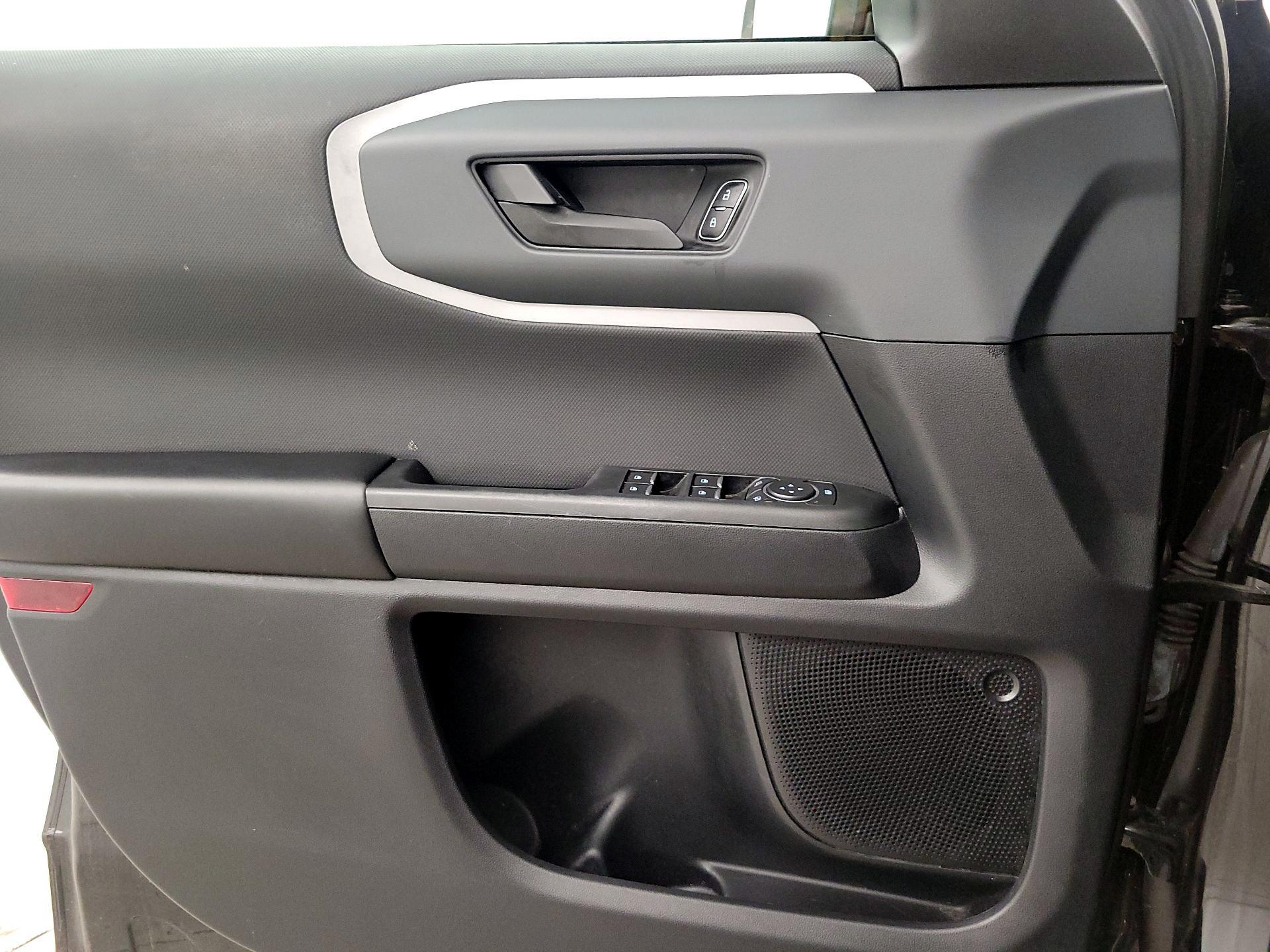 Thumbnail: 2022 Ford Bronco Sport - 12