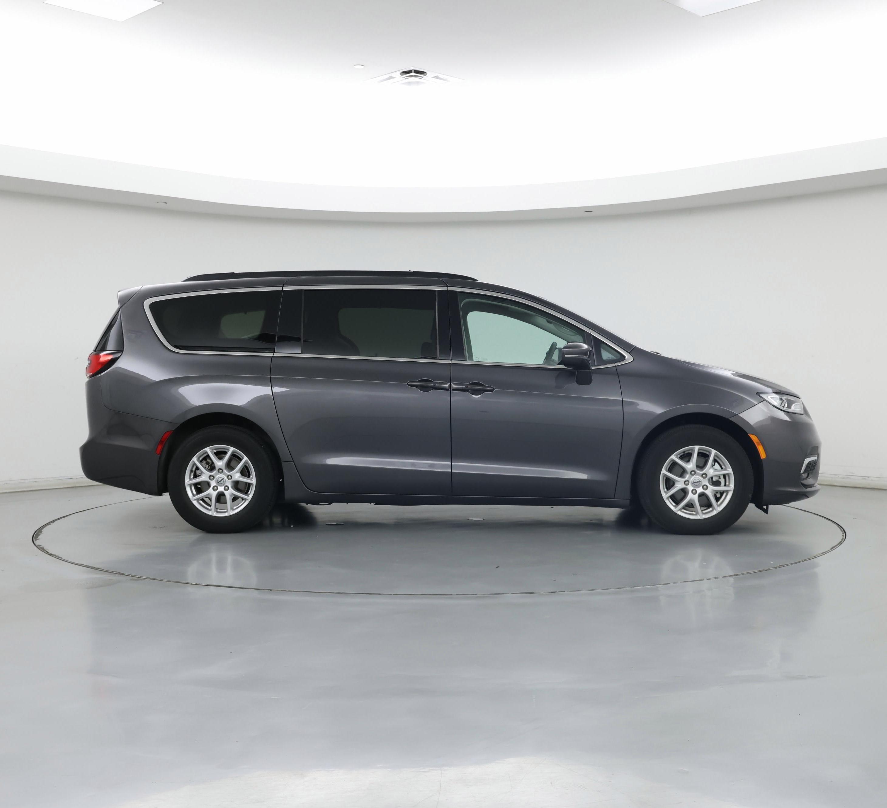 Thumbnail: 2022 Chrysler Pacifica - 7
