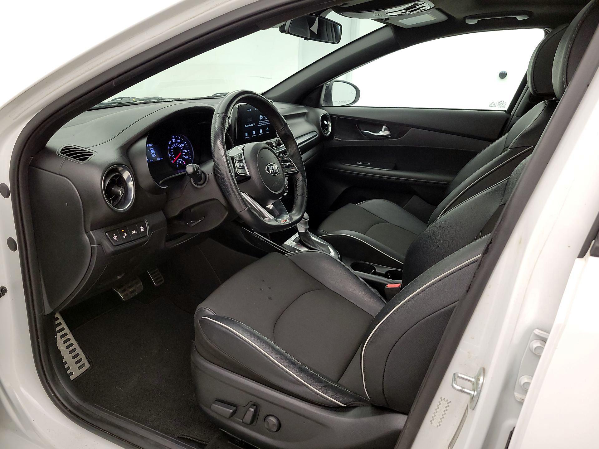 Thumbnail: 2021 Kia Forte - 11