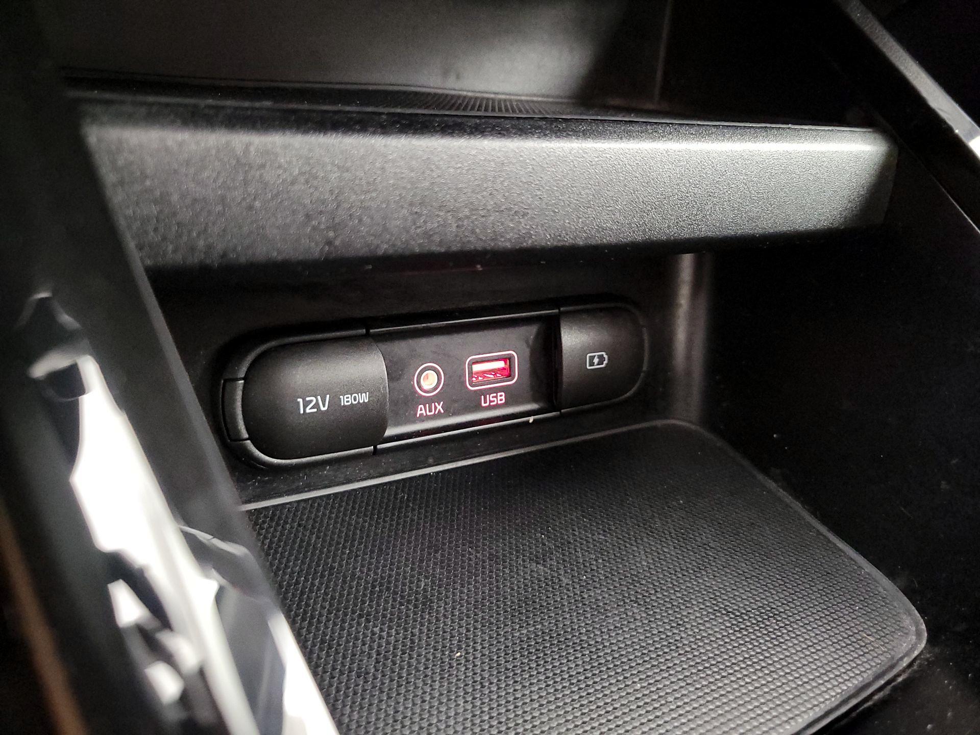 Thumbnail: 2021 Kia Forte - 18